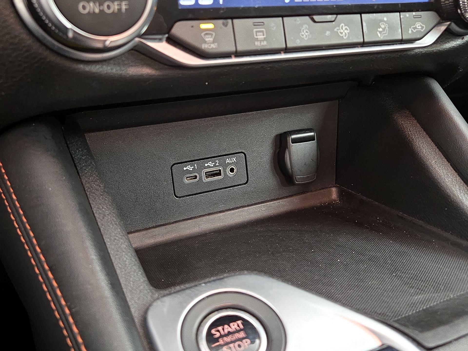 Thumbnail: 2021 Nissan Sentra - 18