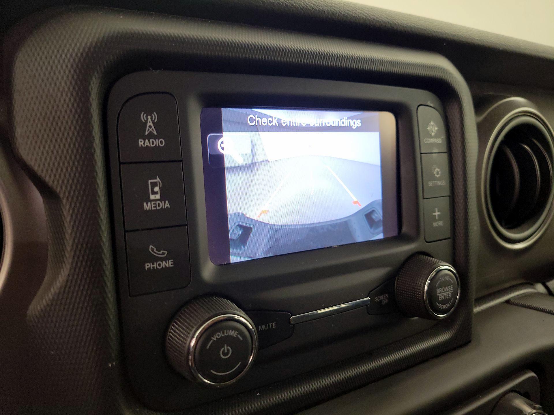 Thumbnail: 2021 Jeep Gladiator - 14