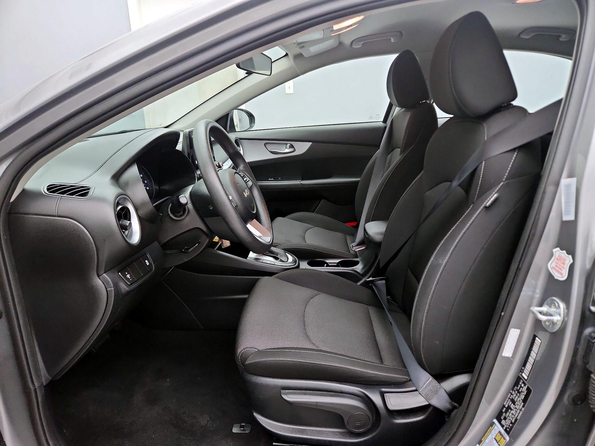 Thumbnail: 2024 Kia Forte - 11