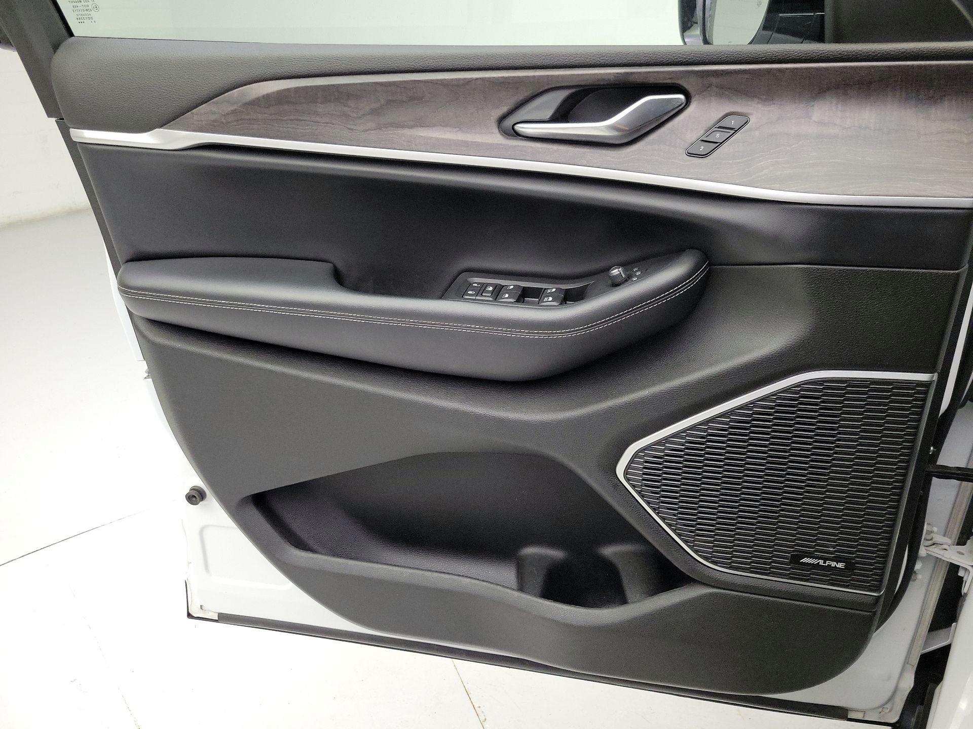 Thumbnail: 2022 Jeep Grand Cherokee L - 12