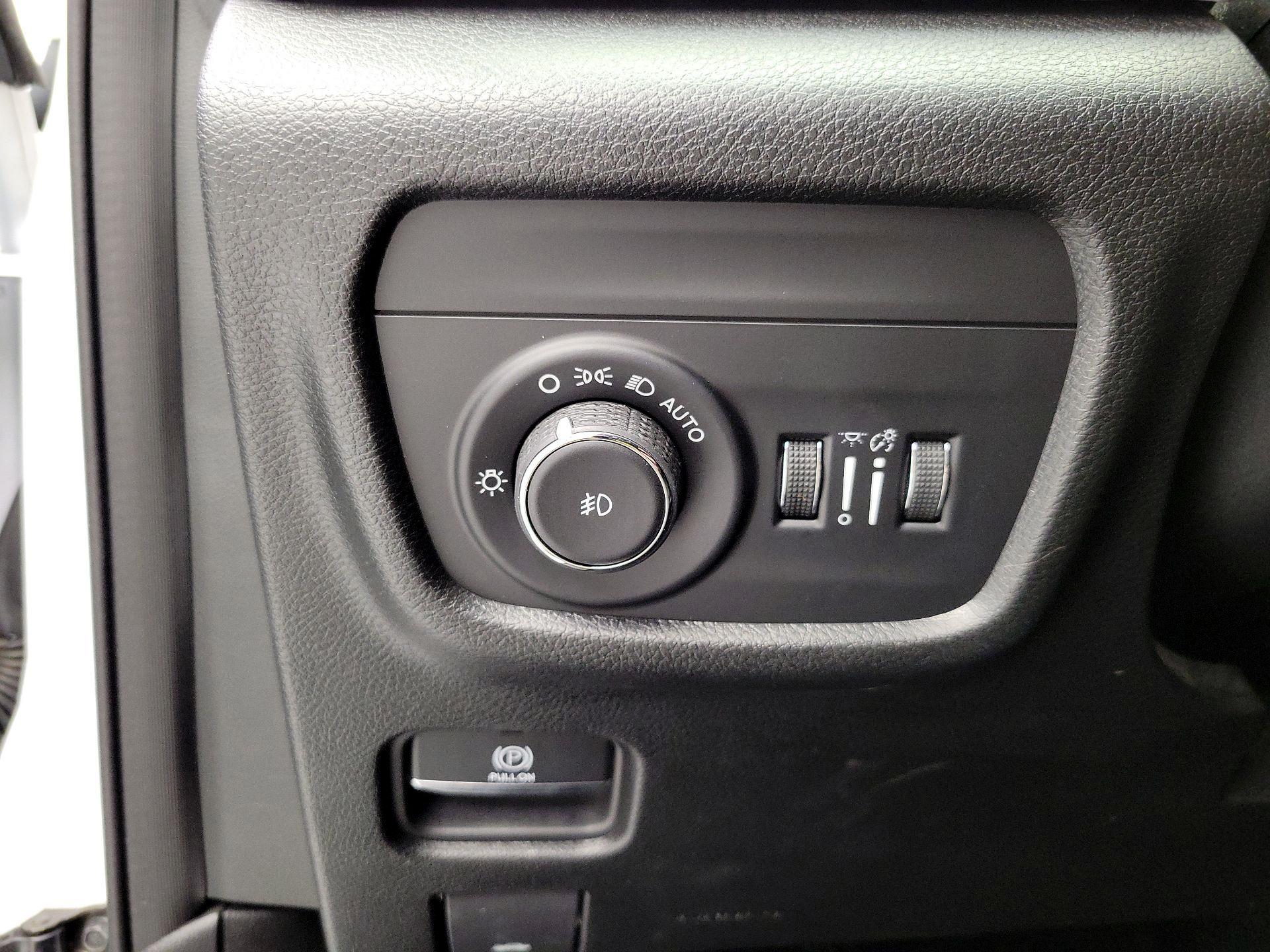 Thumbnail: 2022 Jeep Grand Cherokee L - 13