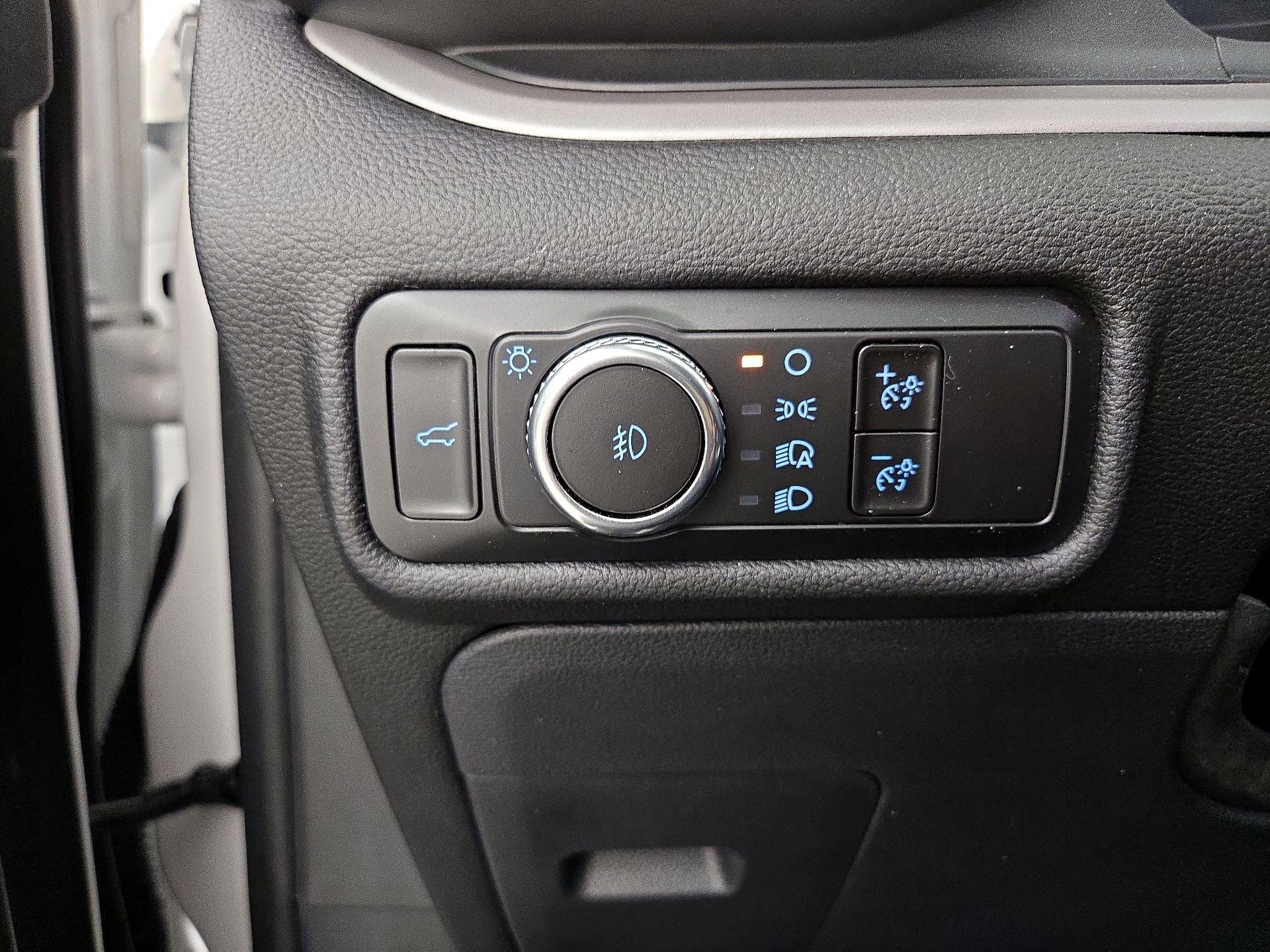 Thumbnail: 2023 Ford Explorer - 13