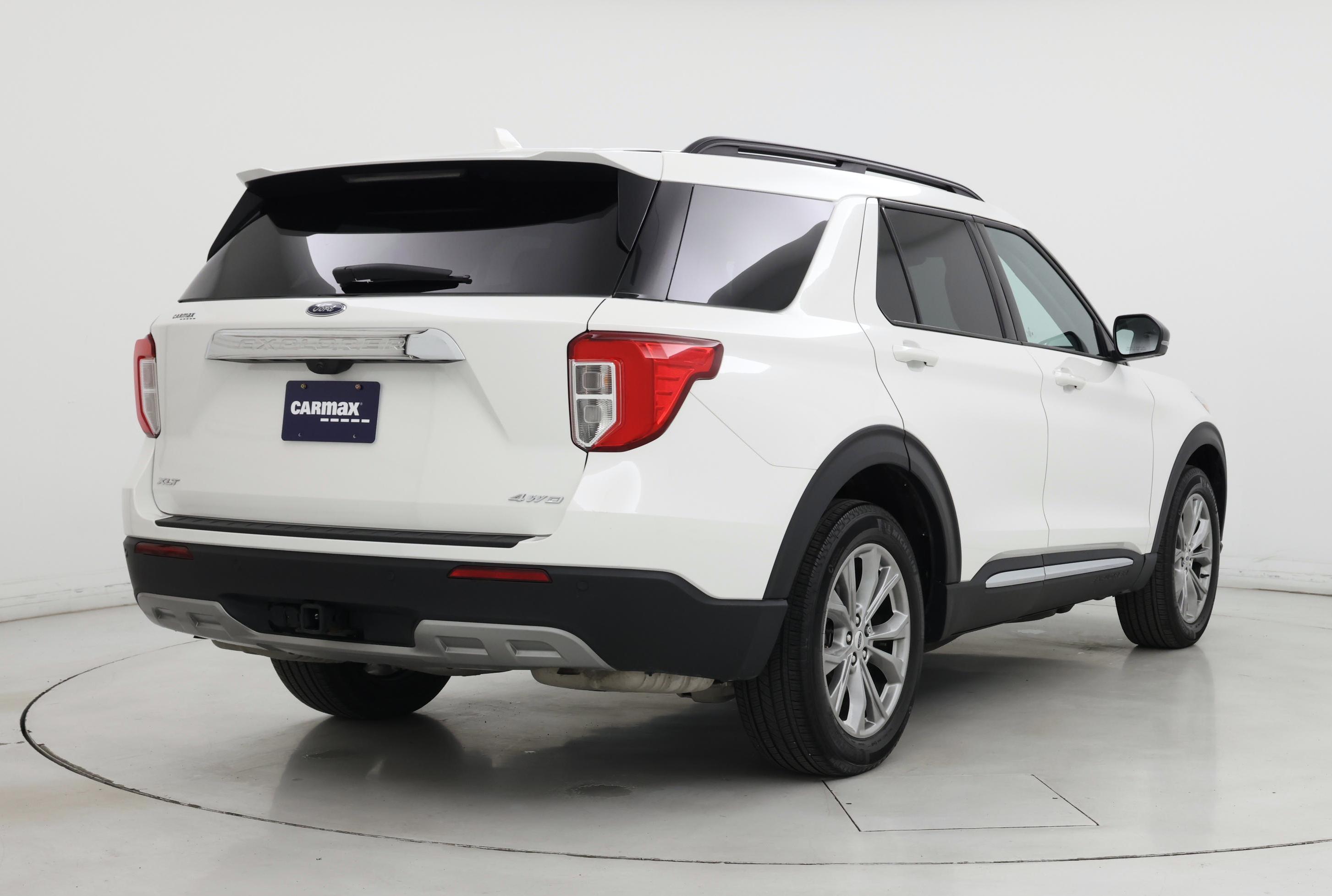 Thumbnail: 2023 Ford Explorer - 8