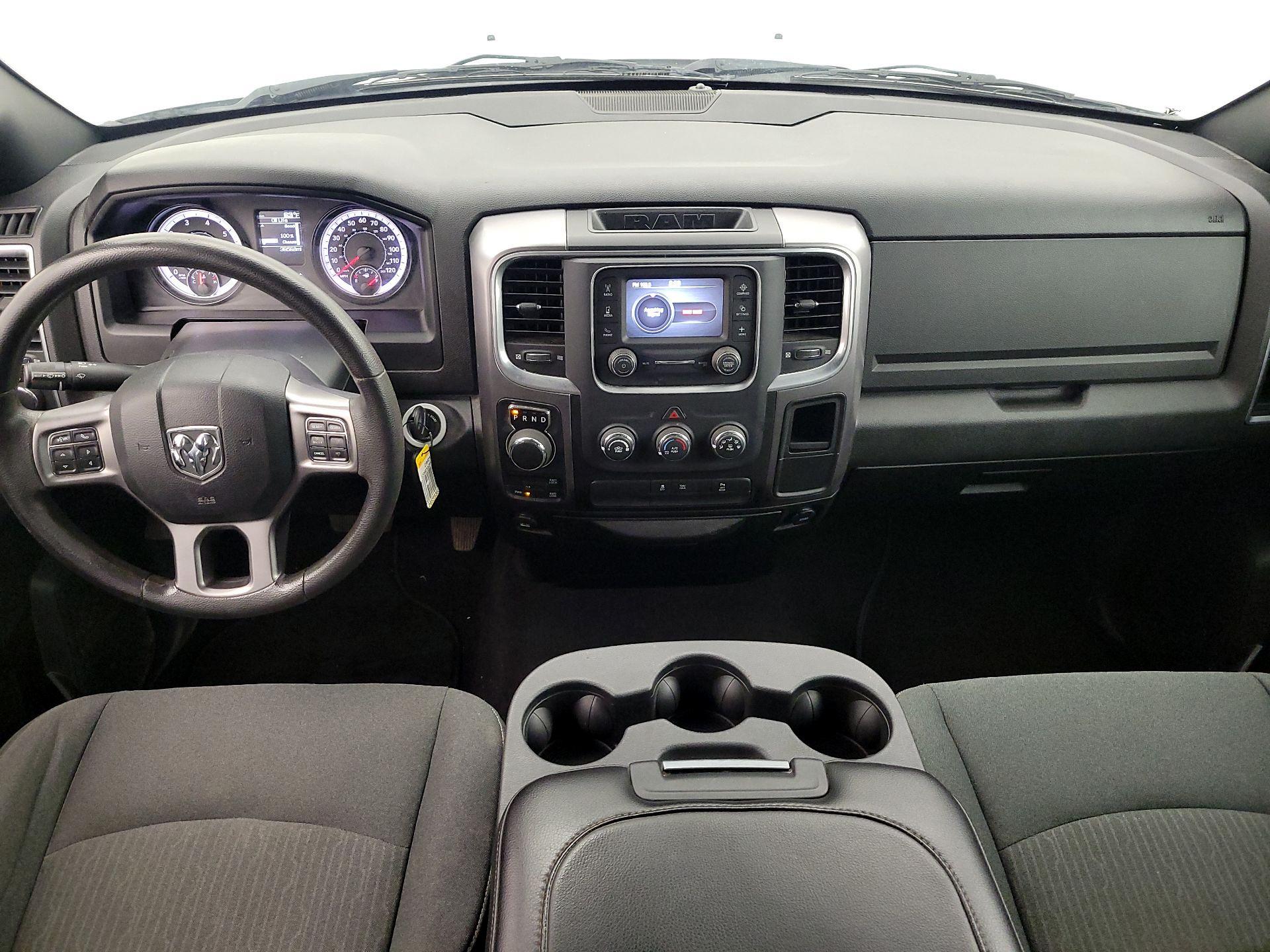 Thumbnail: 2021 RAM 1500 Classic - 9