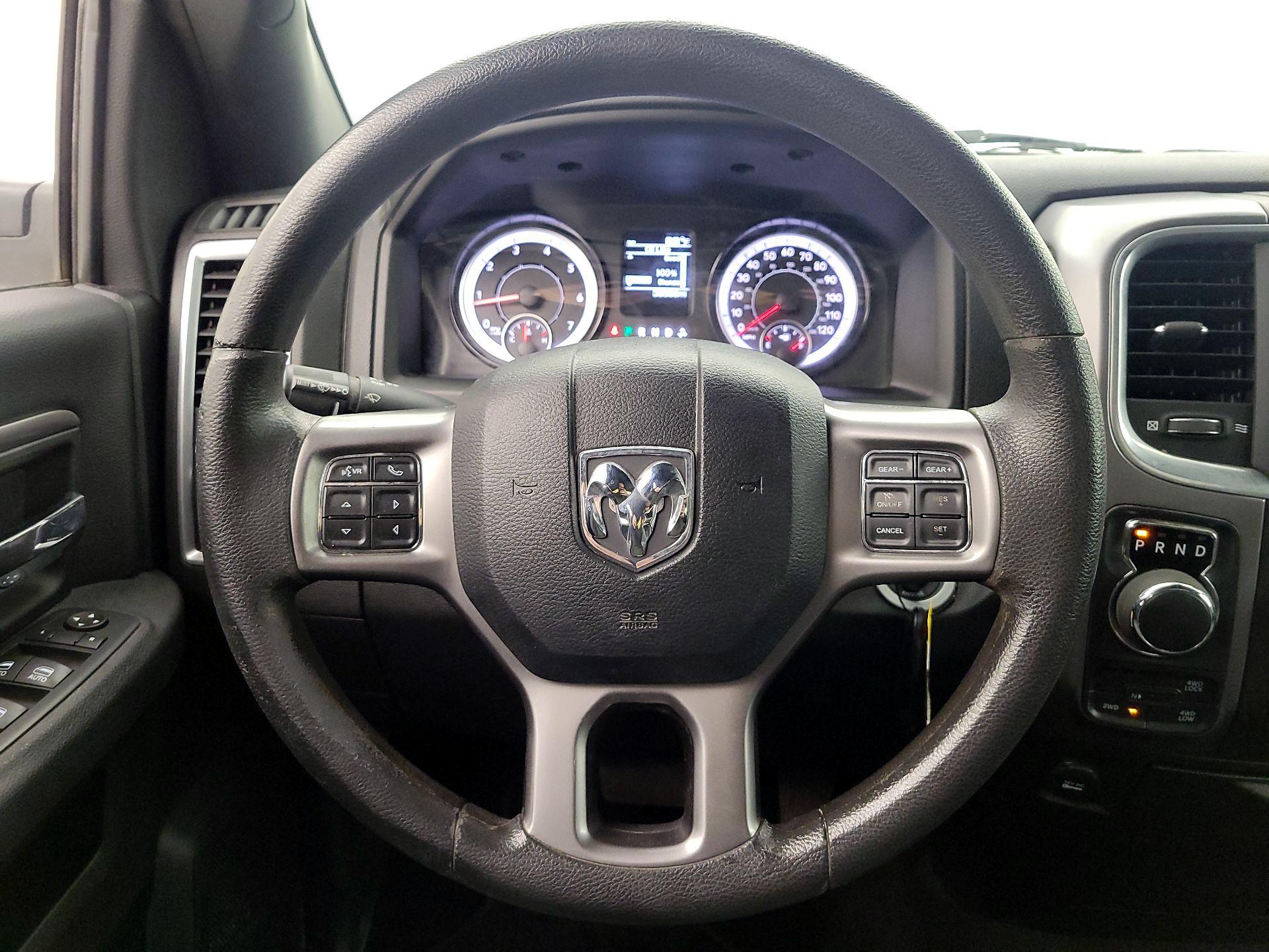 Thumbnail: 2021 RAM 1500 Classic - 10