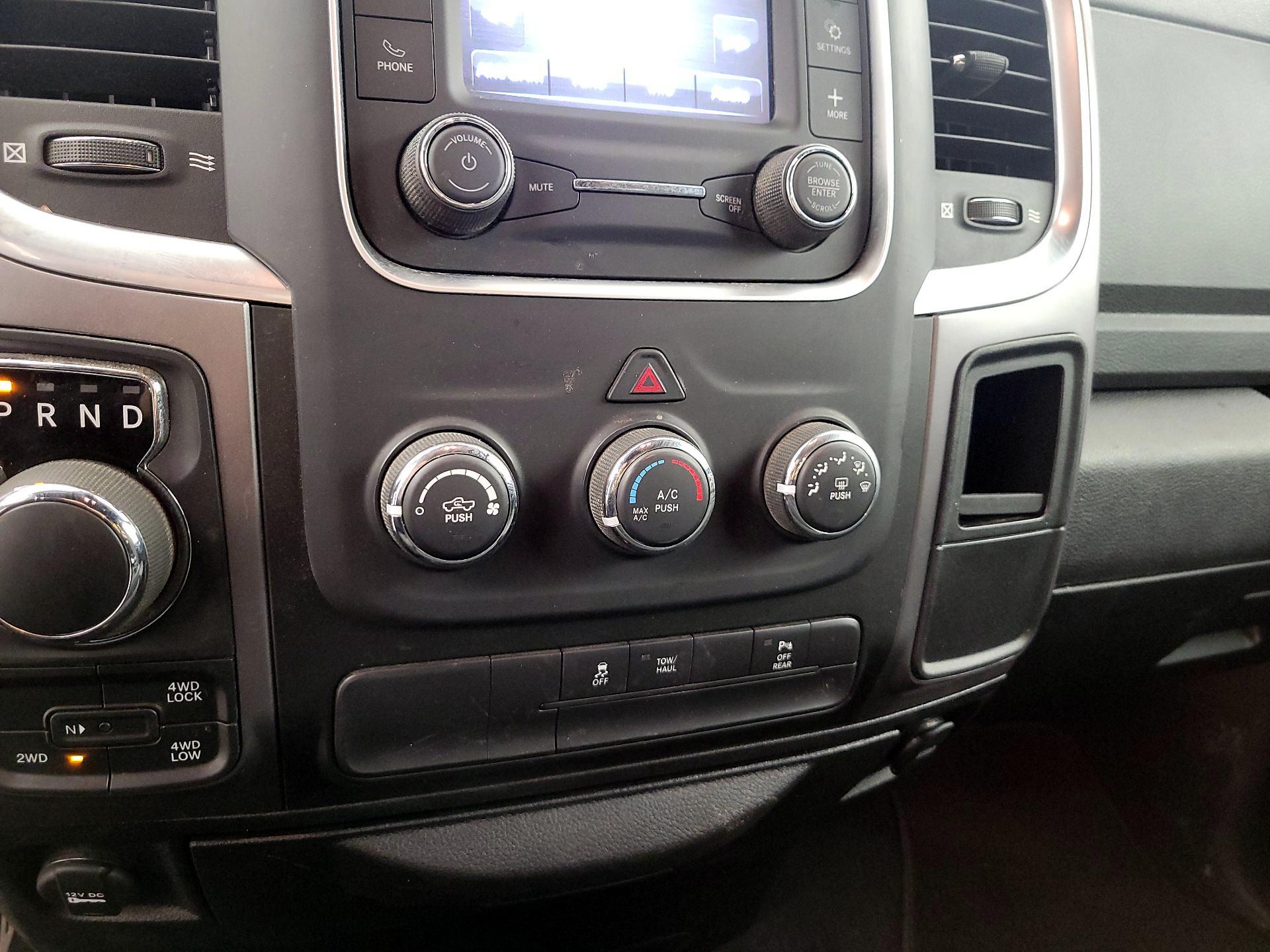 Thumbnail: 2021 RAM 1500 Classic - 17