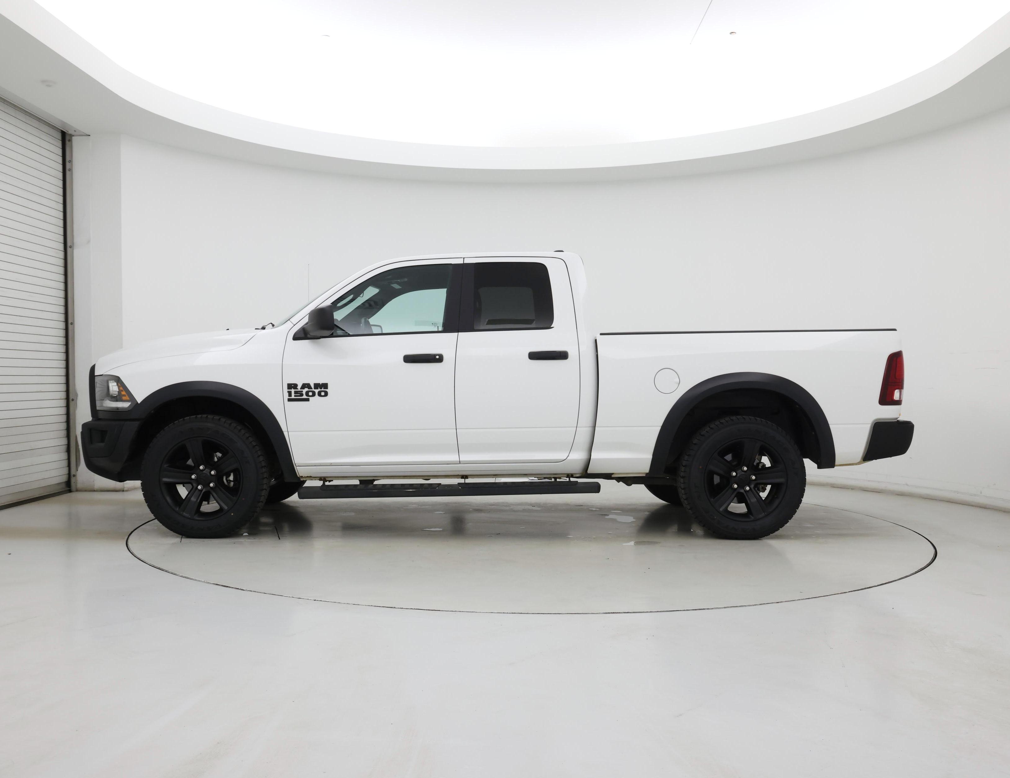 Thumbnail: 2021 RAM 1500 Classic - 3