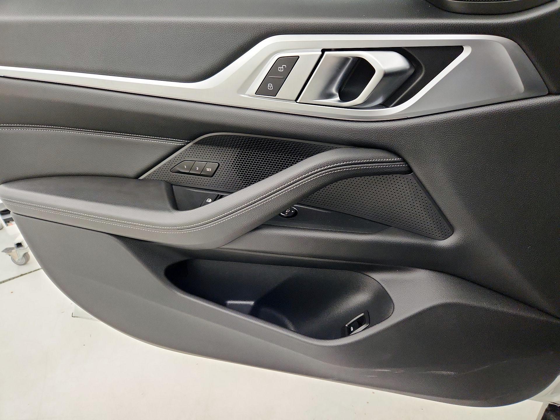 Thumbnail: 2023 BMW 4 Series - 12