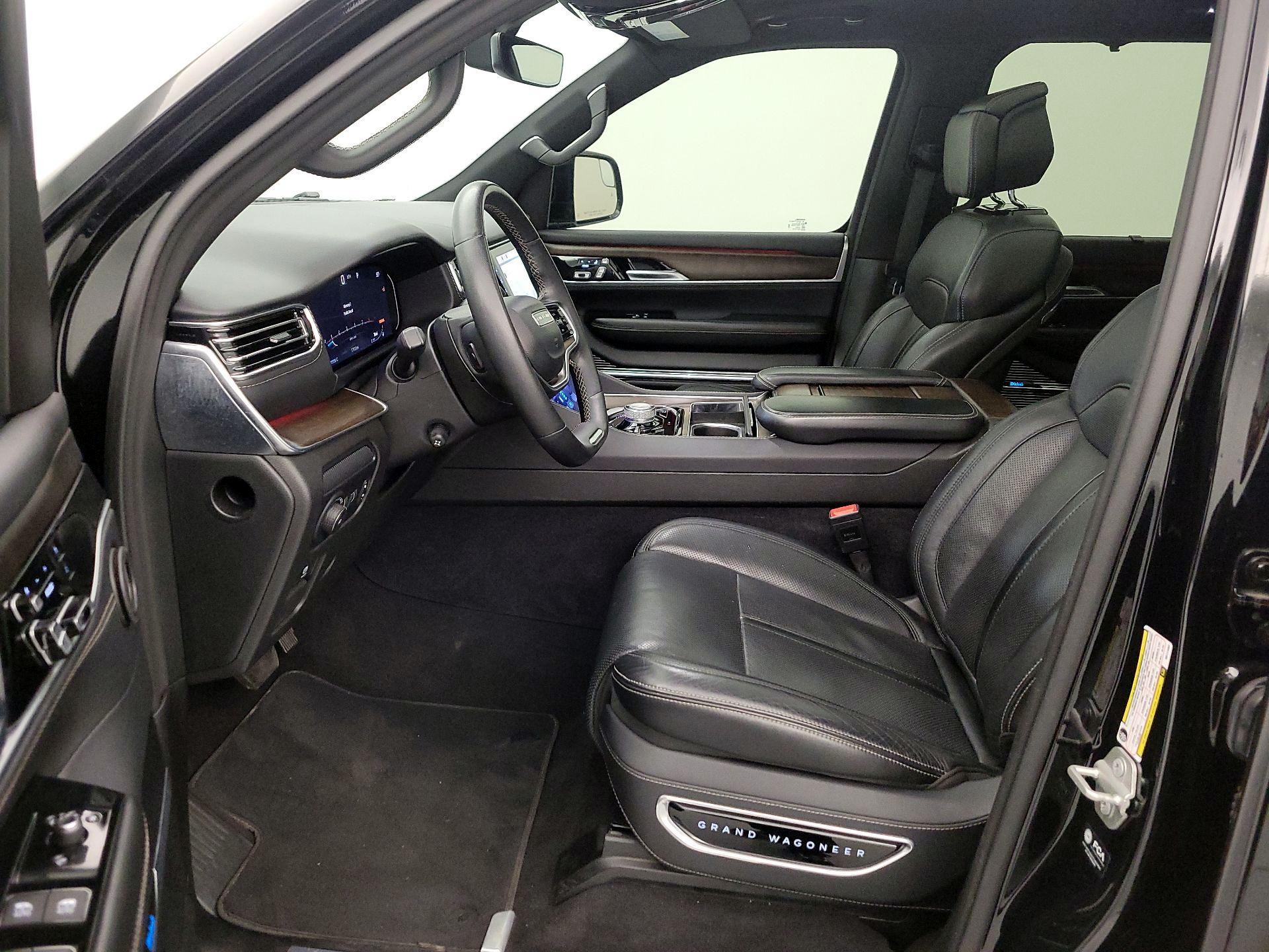 Thumbnail: 2024 Jeep Grand Wagoneer L - 11