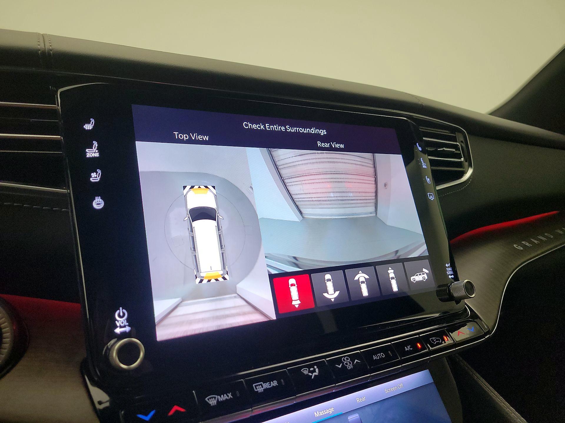 Thumbnail: 2024 Jeep Grand Wagoneer L - 15