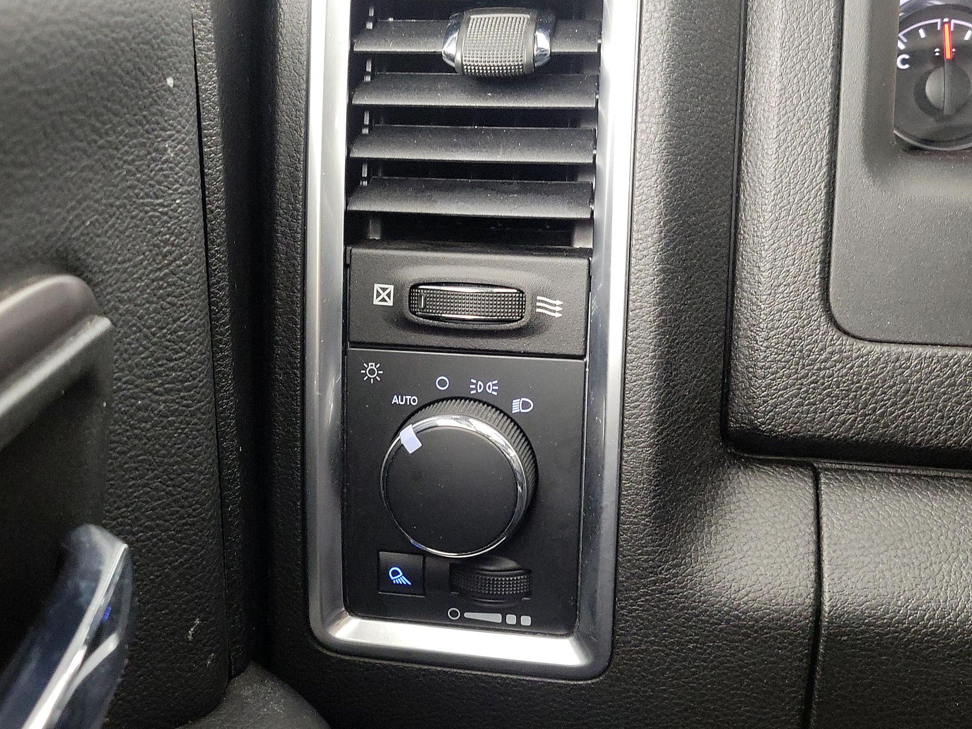 Thumbnail: 2022 RAM 1500 Classic - 13