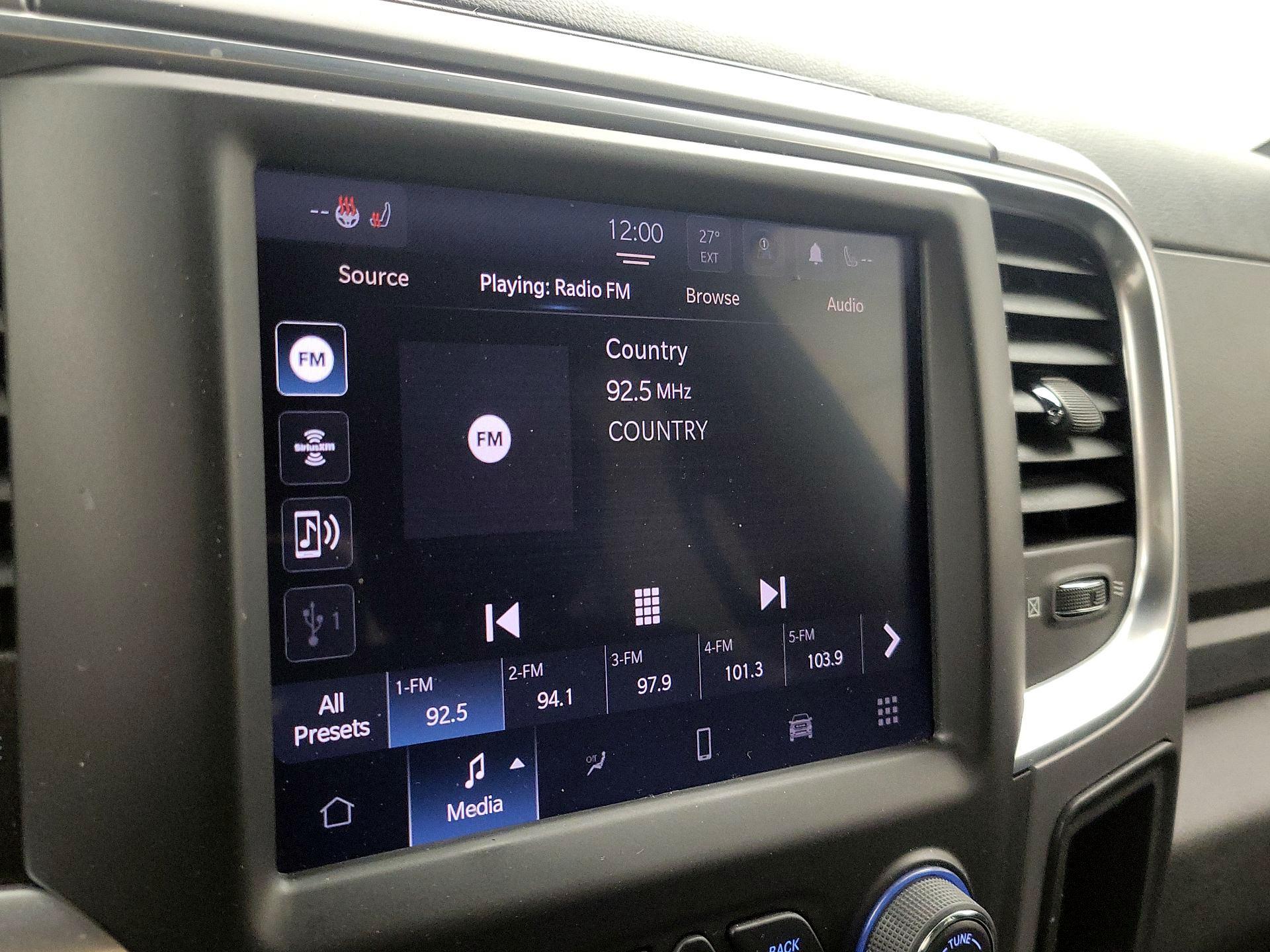 Thumbnail: 2022 RAM 1500 Classic - 15