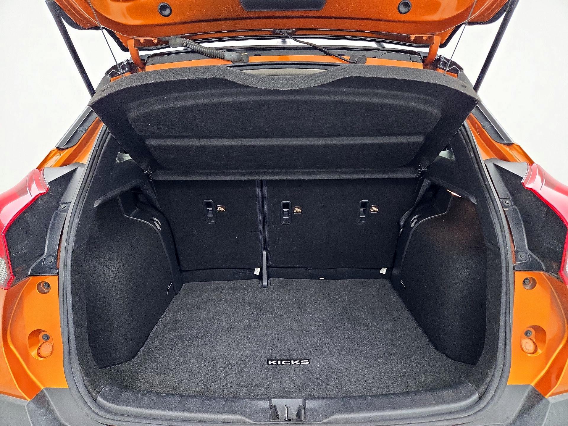 Thumbnail: 2020 Nissan Kicks - 19