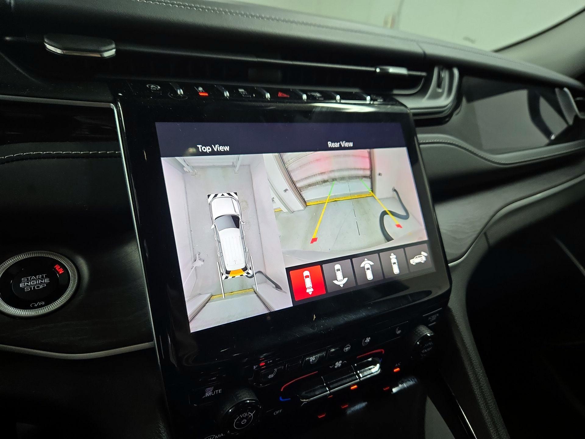 Thumbnail: 2023 Jeep Grand Cherokee - 15