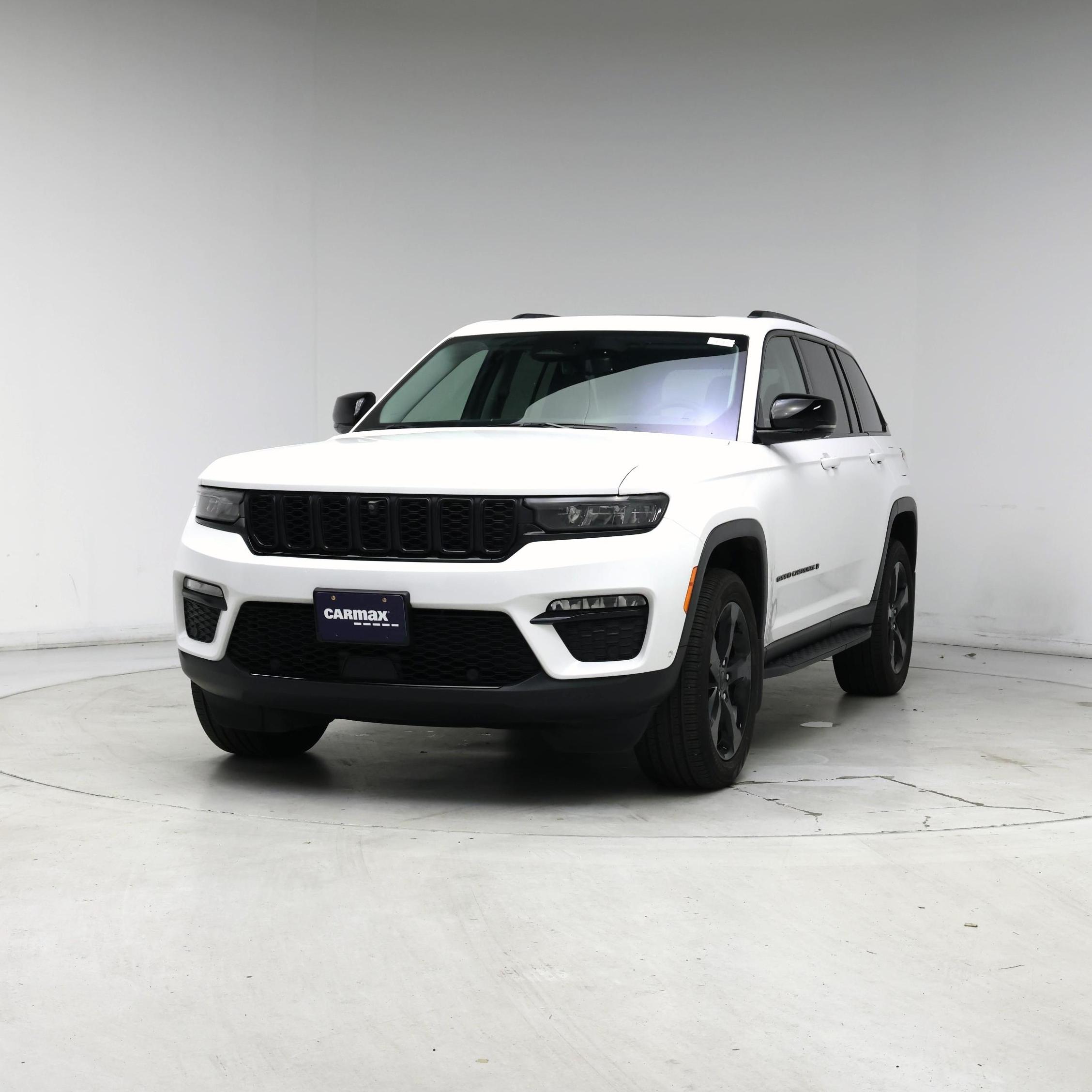 Thumbnail: 2023 Jeep Grand Cherokee - 4