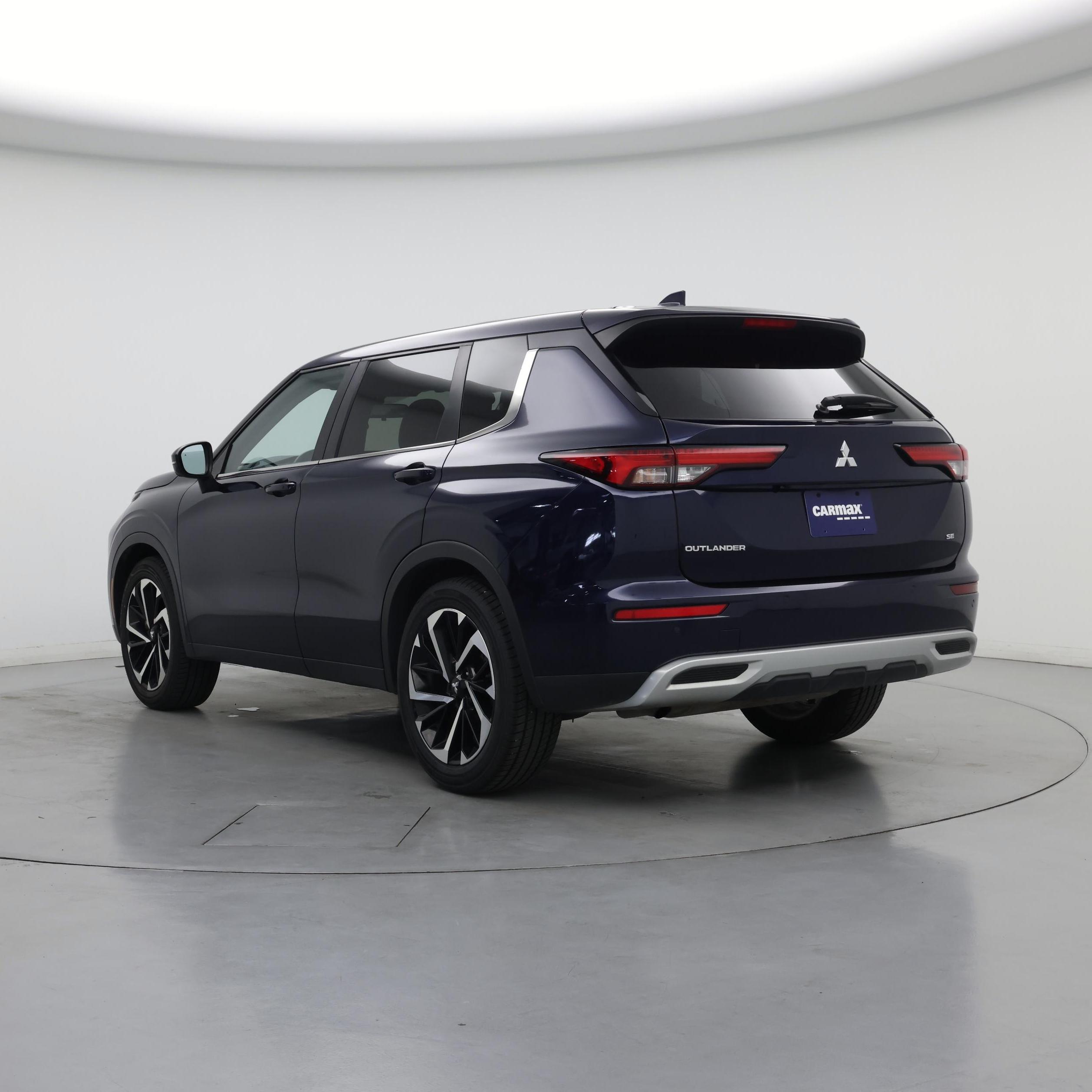 Thumbnail: 2024 Mitsubishi Outlander - 2