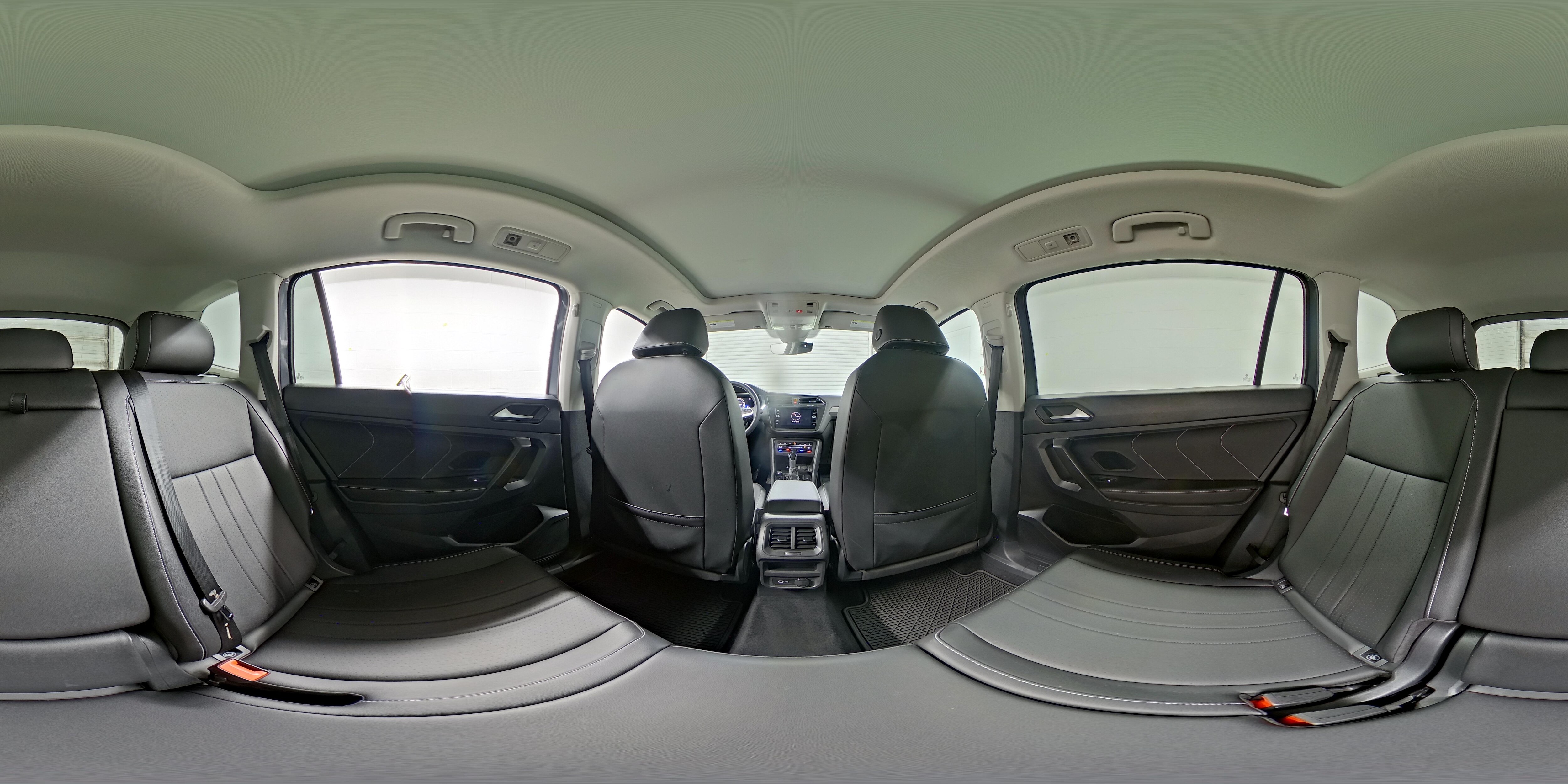 2022 Volkswagen Tiguan SE - Photo 27