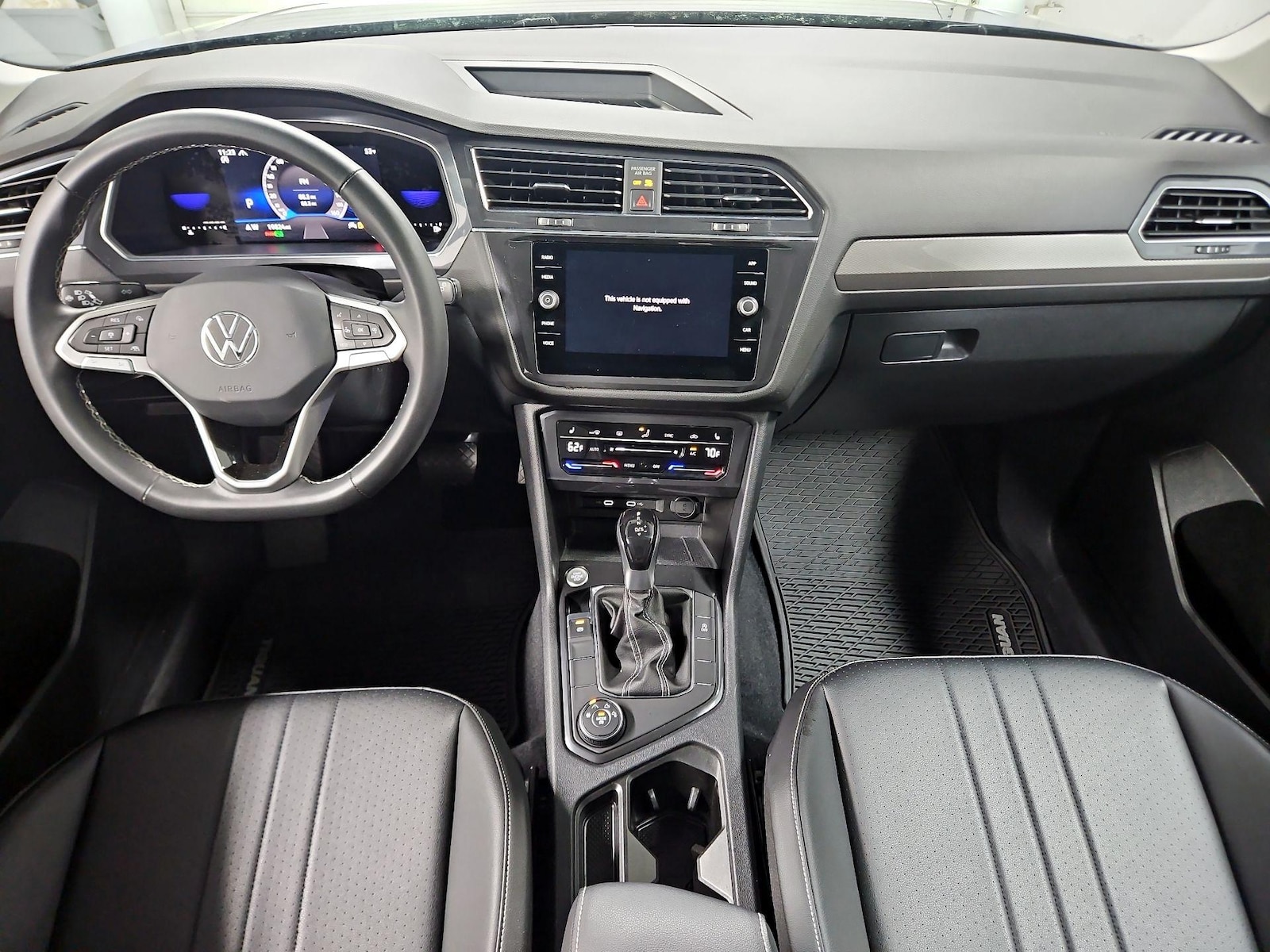 2022 Volkswagen Tiguan SE - Photo 10