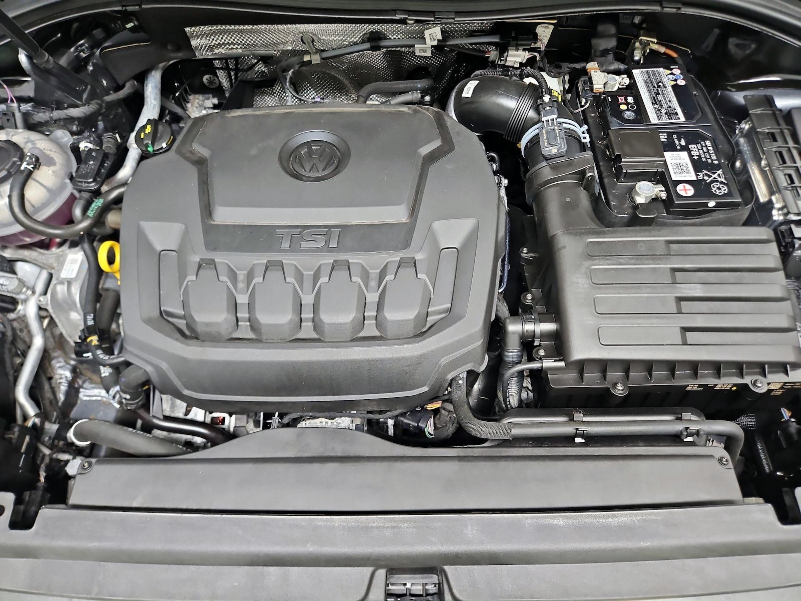 2022 Volkswagen Tiguan SE - Photo 24