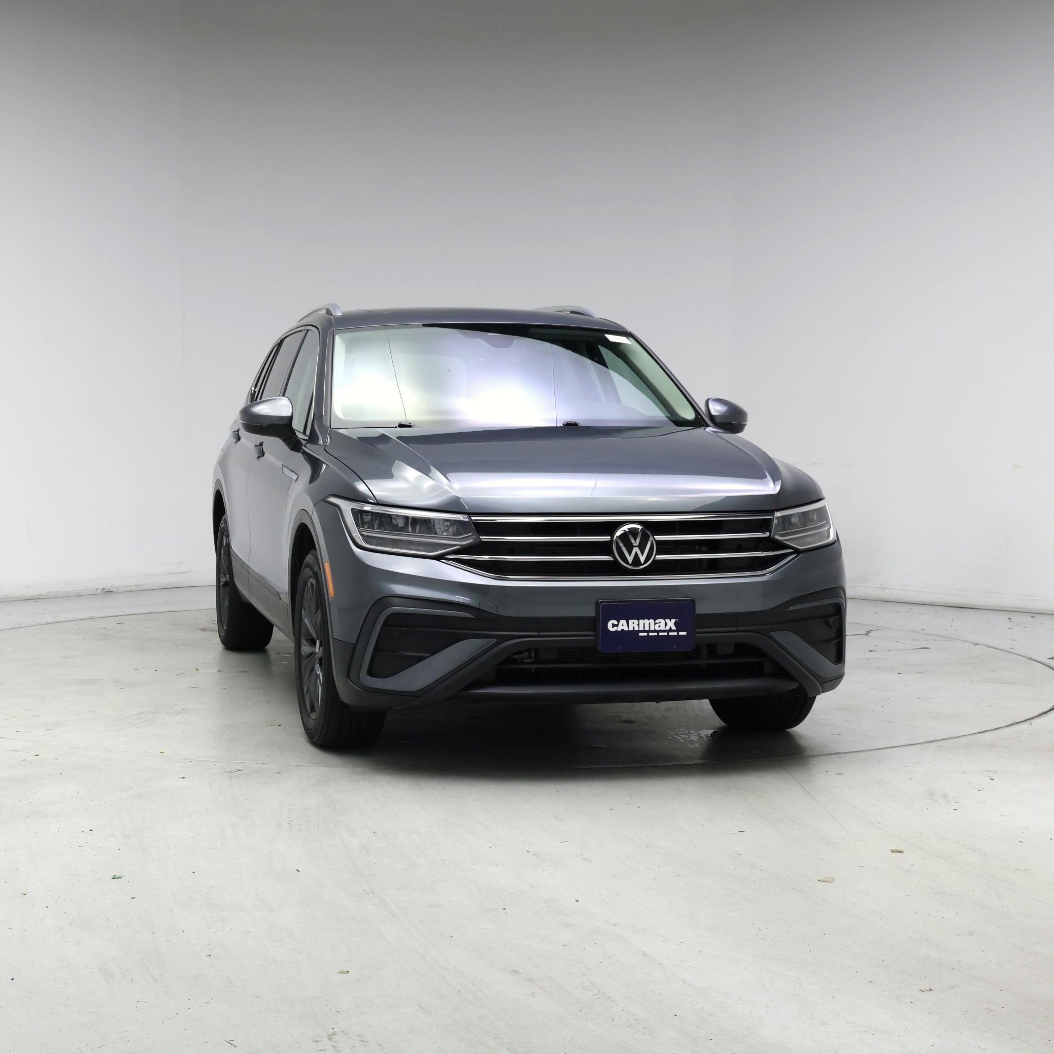 Thumbnail: 2022 Volkswagen Tiguan - 5