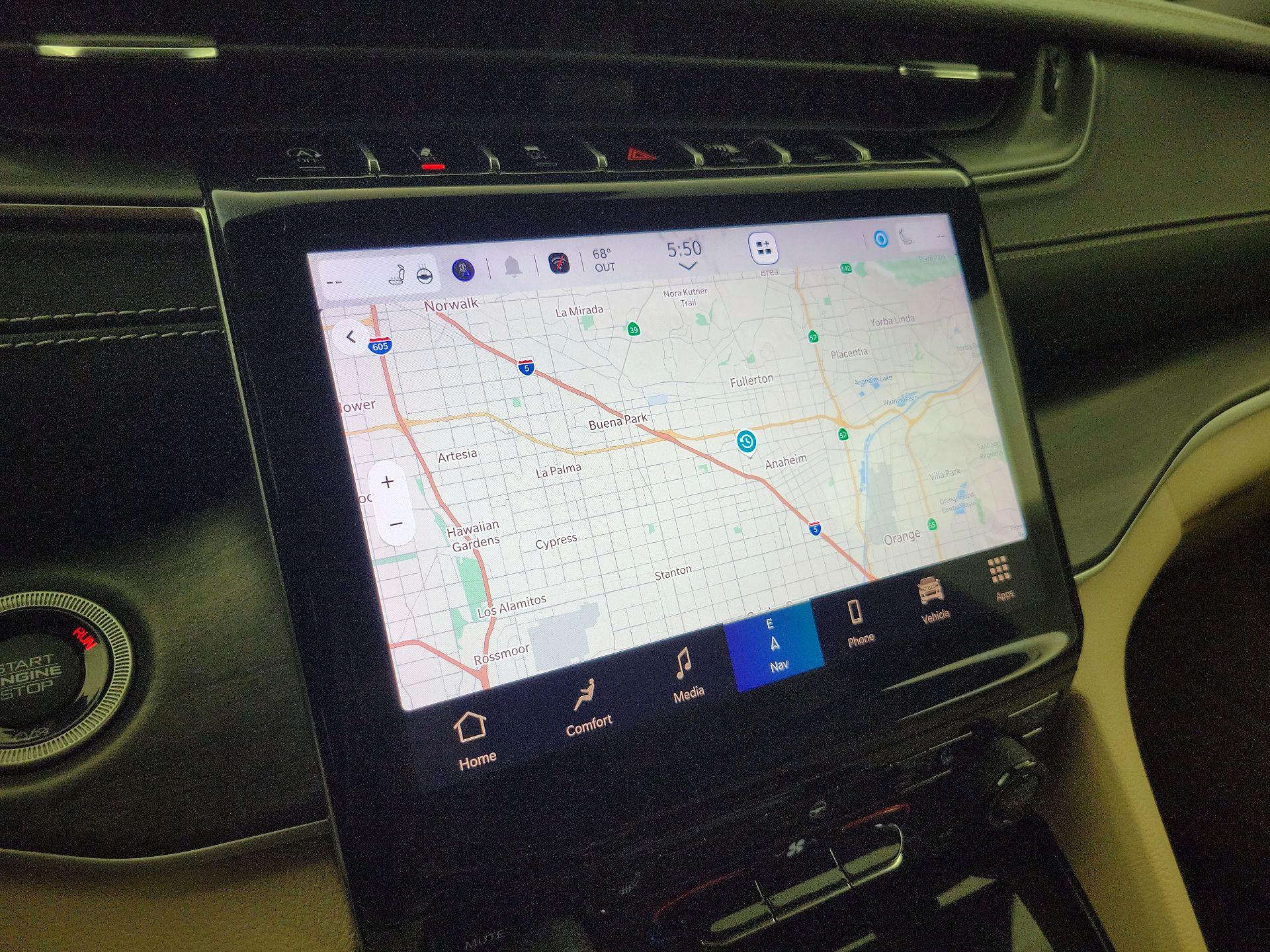 Thumbnail: 2023 Jeep Grand Cherokee - 14