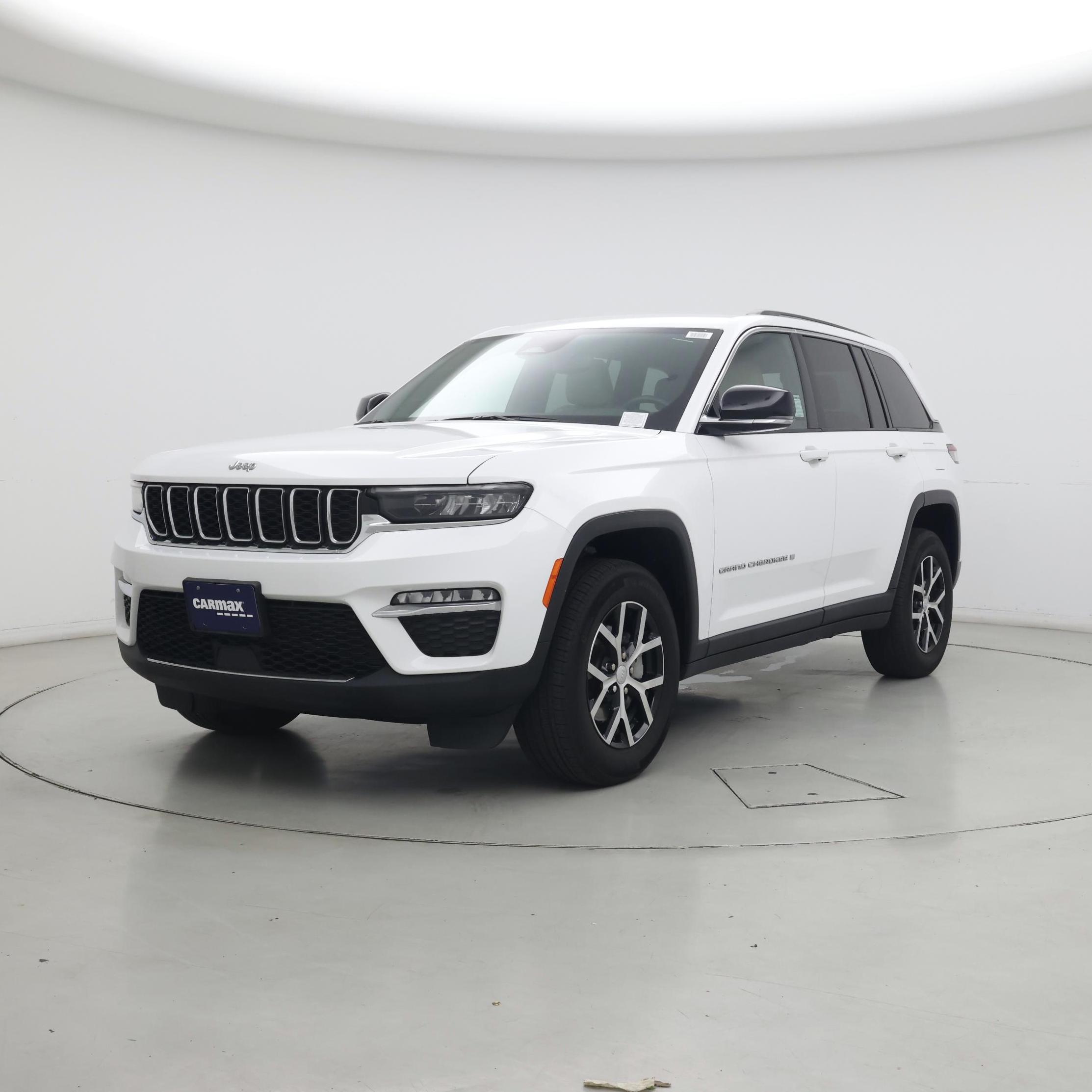 Thumbnail: 2023 Jeep Grand Cherokee - 4