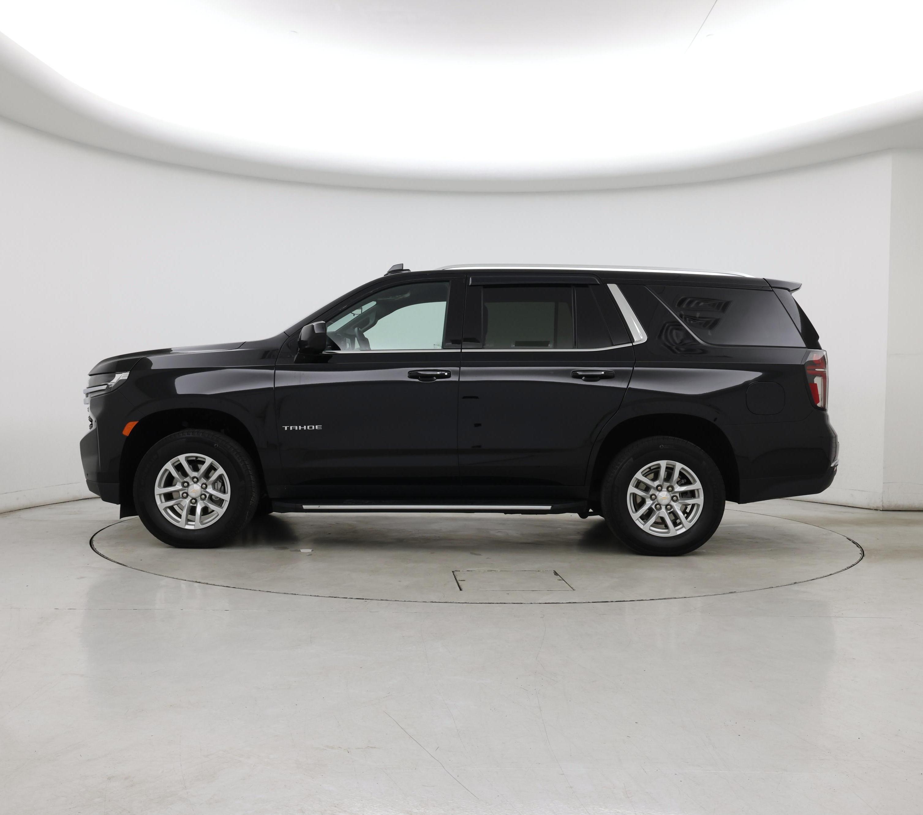 Thumbnail: 2024 Chevrolet Tahoe - 3