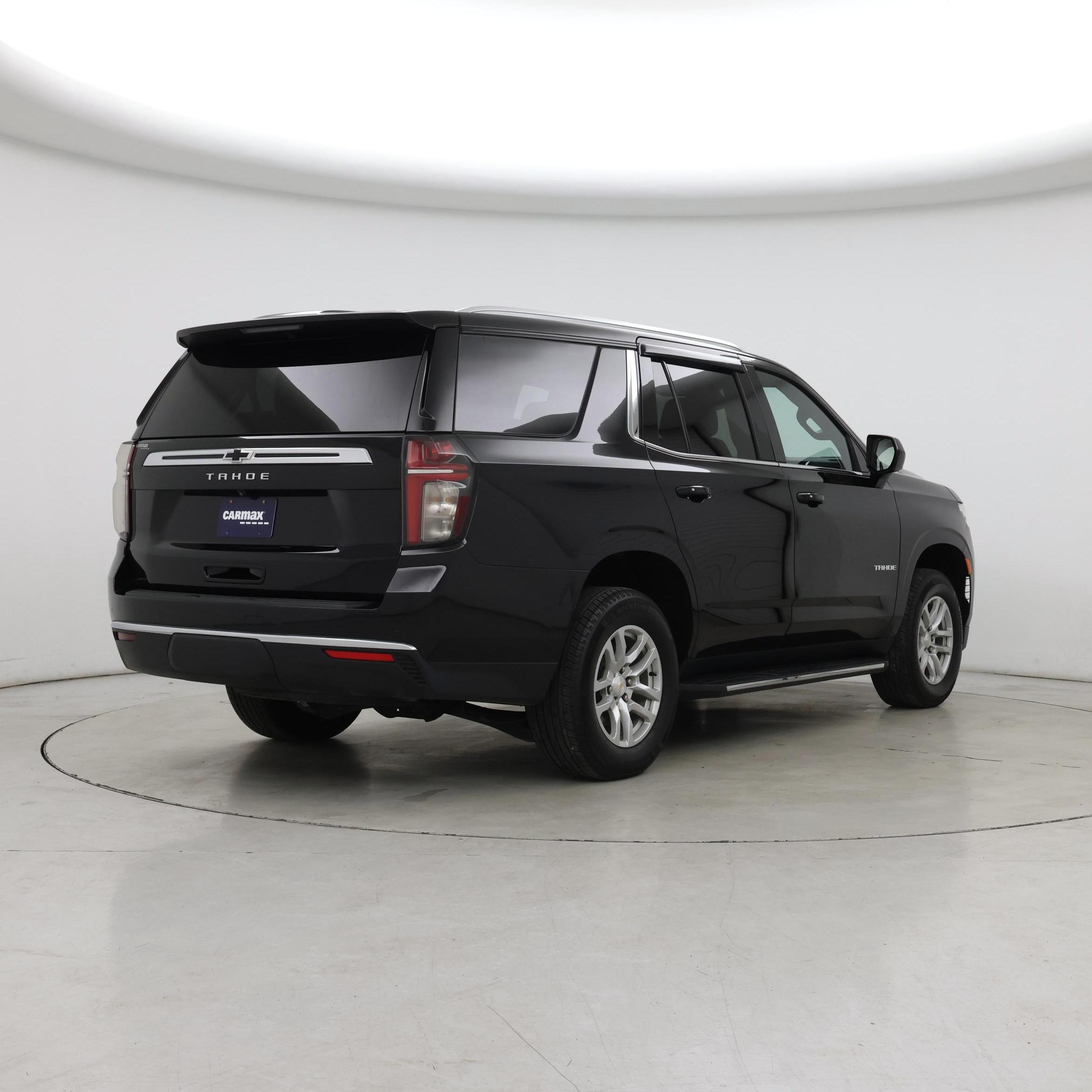 Thumbnail: 2024 Chevrolet Tahoe - 8