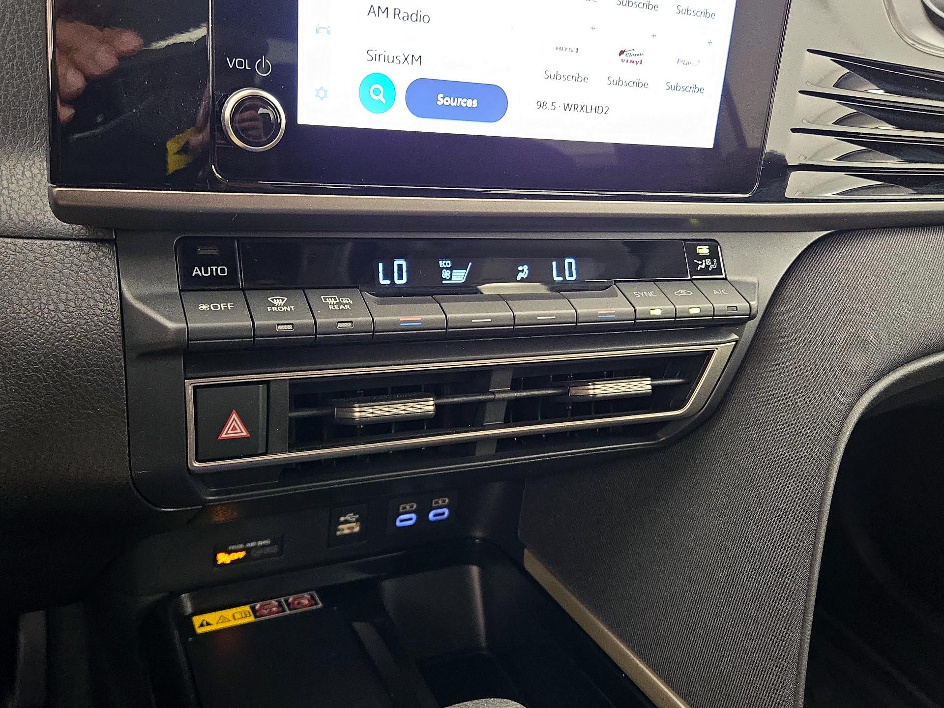 Thumbnail: 2025 Toyota Camry - 16