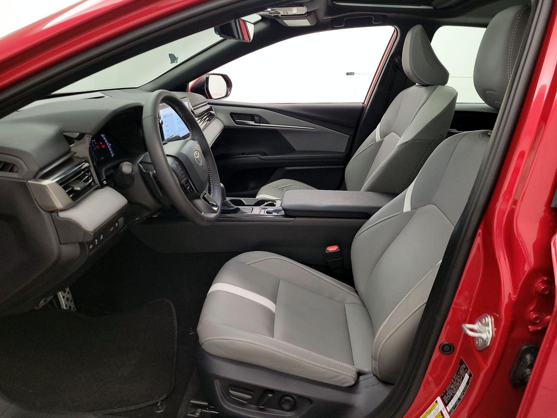 Thumbnail: 2025 Toyota Camry - 11