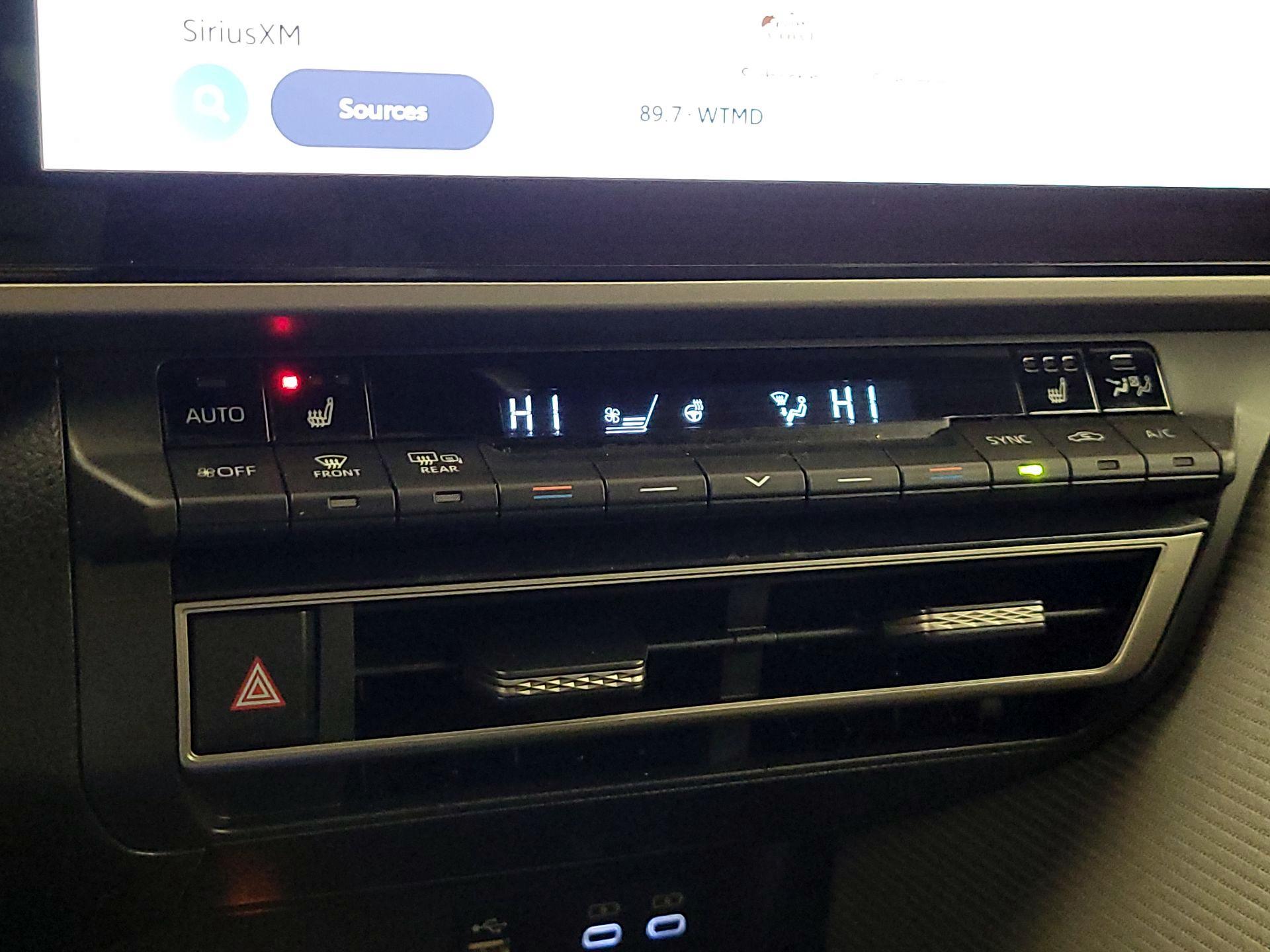 Thumbnail: 2025 Toyota Camry - 16