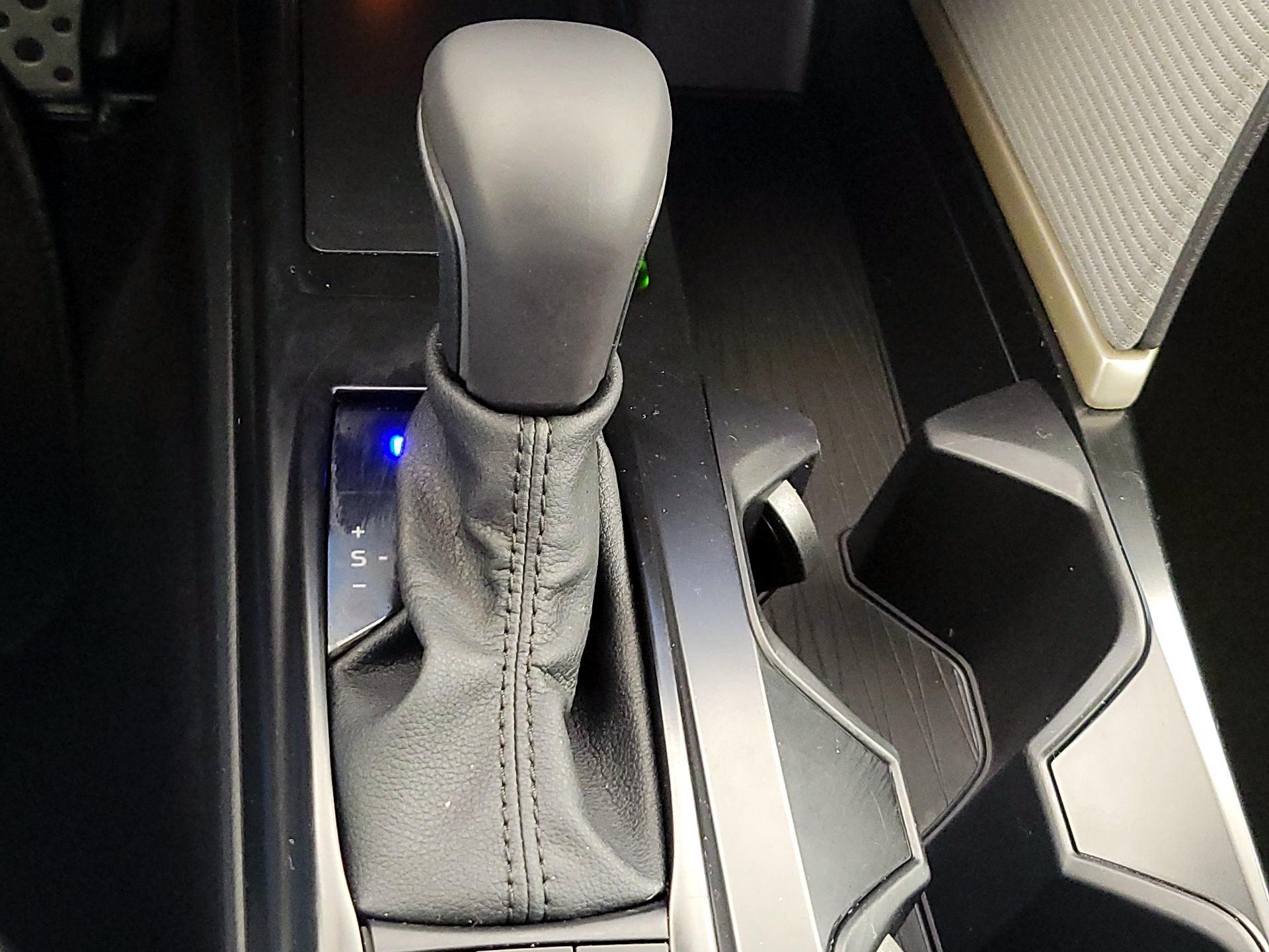 Thumbnail: 2025 Toyota Camry - 17