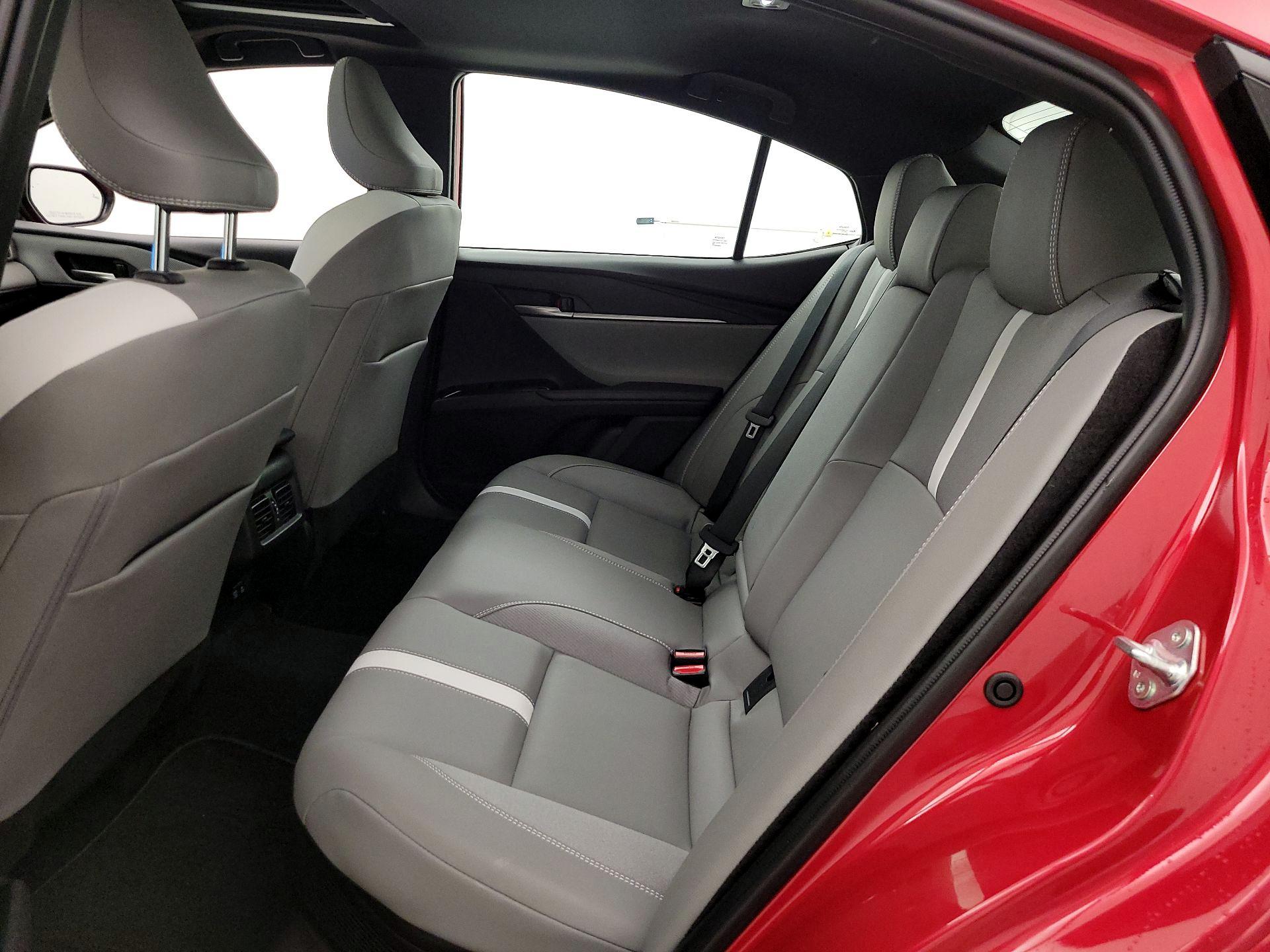 Thumbnail: 2025 Toyota Camry - 20