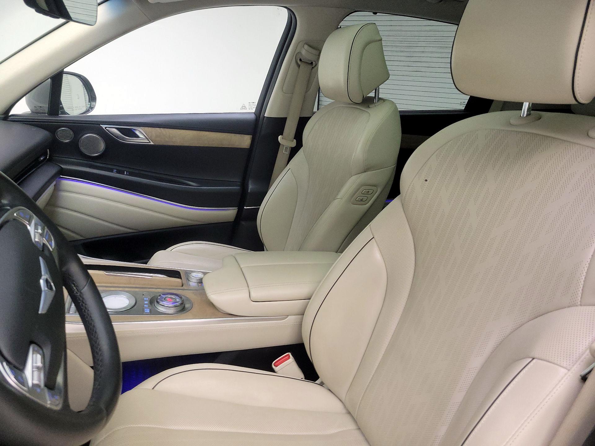 Thumbnail: 2021 Genesis GV80 - 9