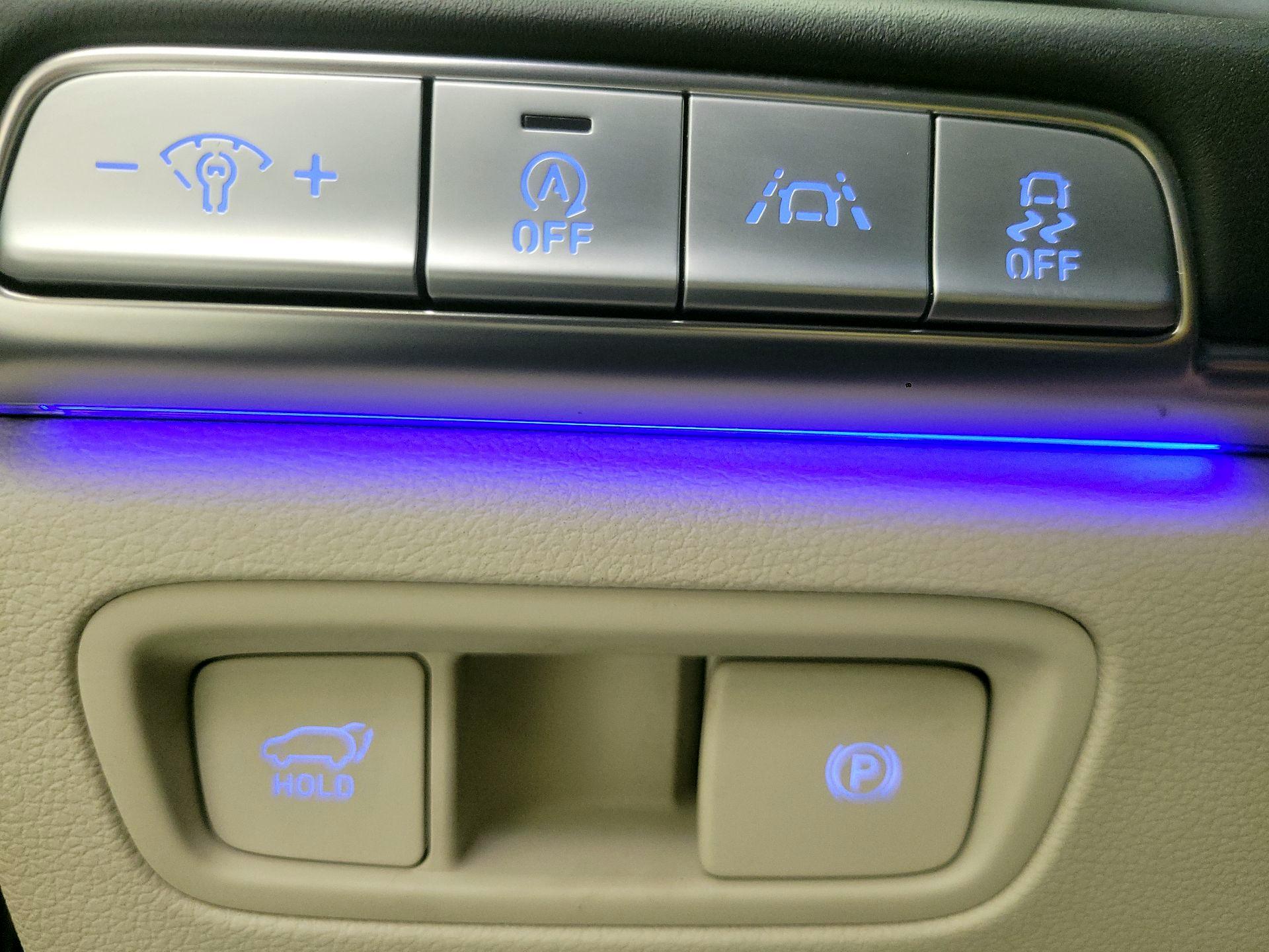 Thumbnail: 2021 Genesis GV80 - 11