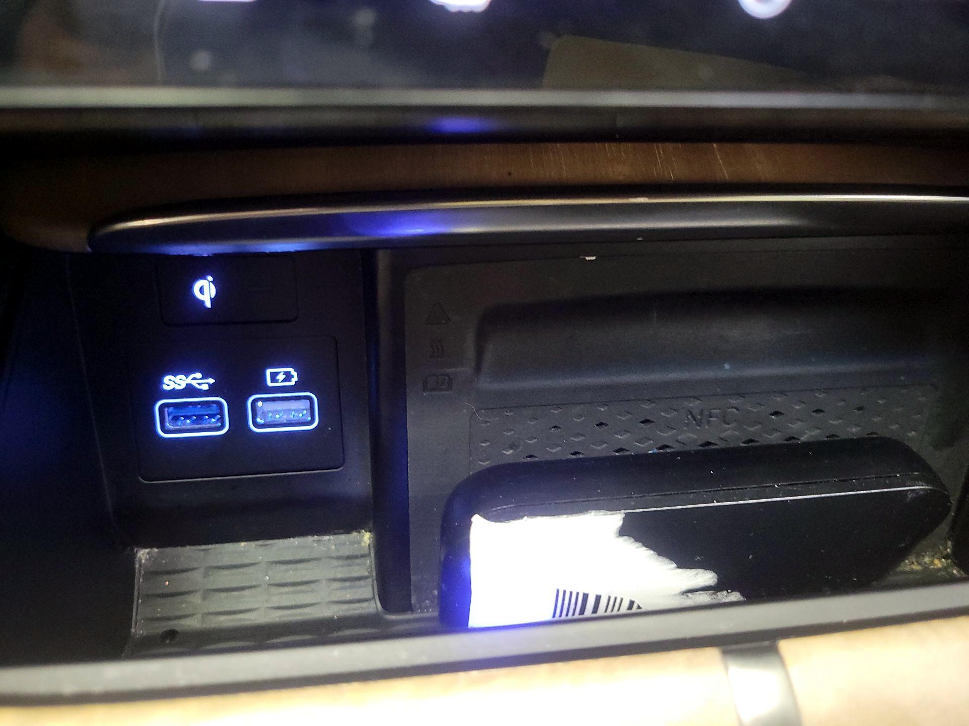 Thumbnail: 2021 Genesis GV80 - 17