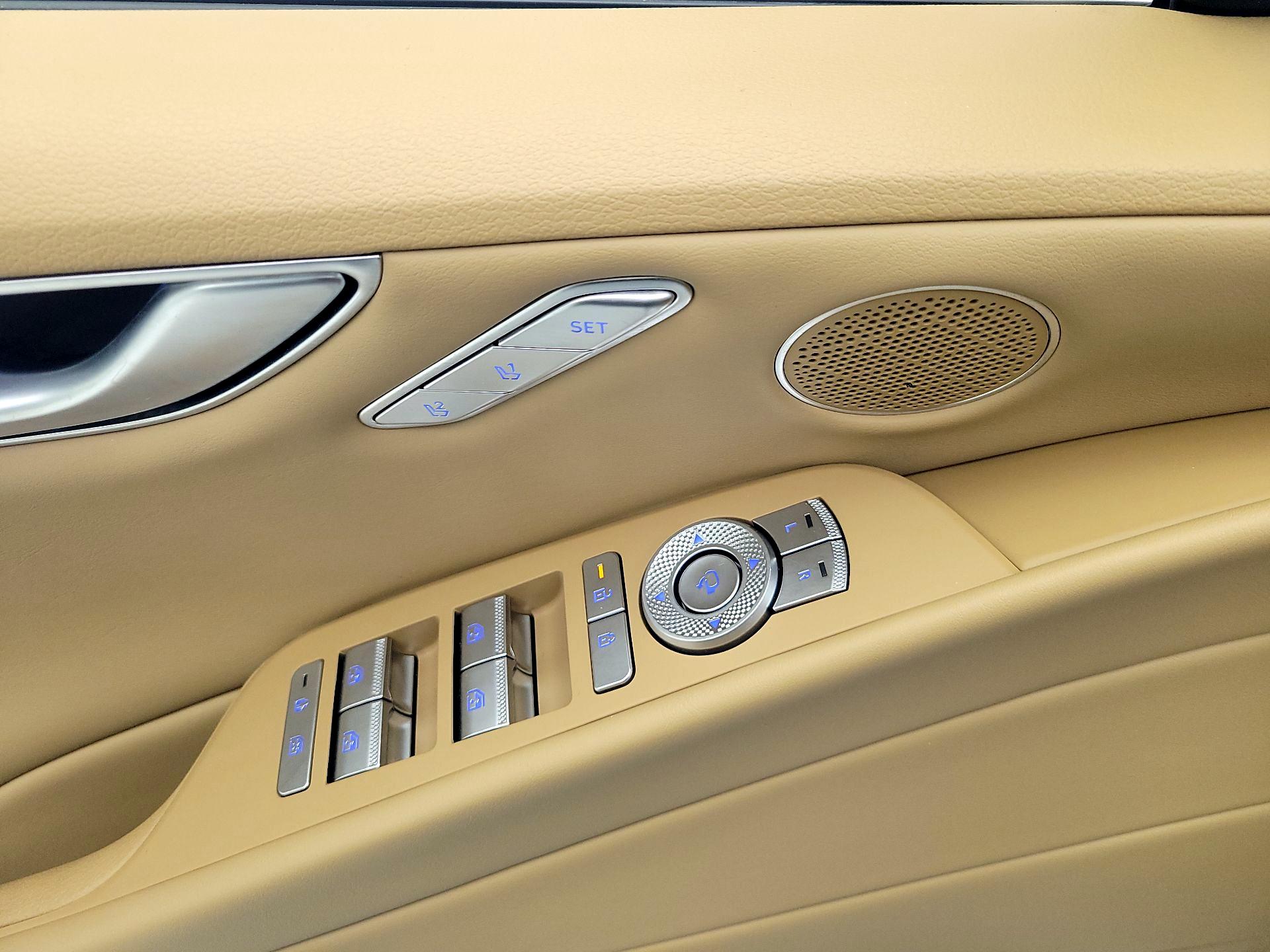 Thumbnail: 2025 Genesis G80 - 10