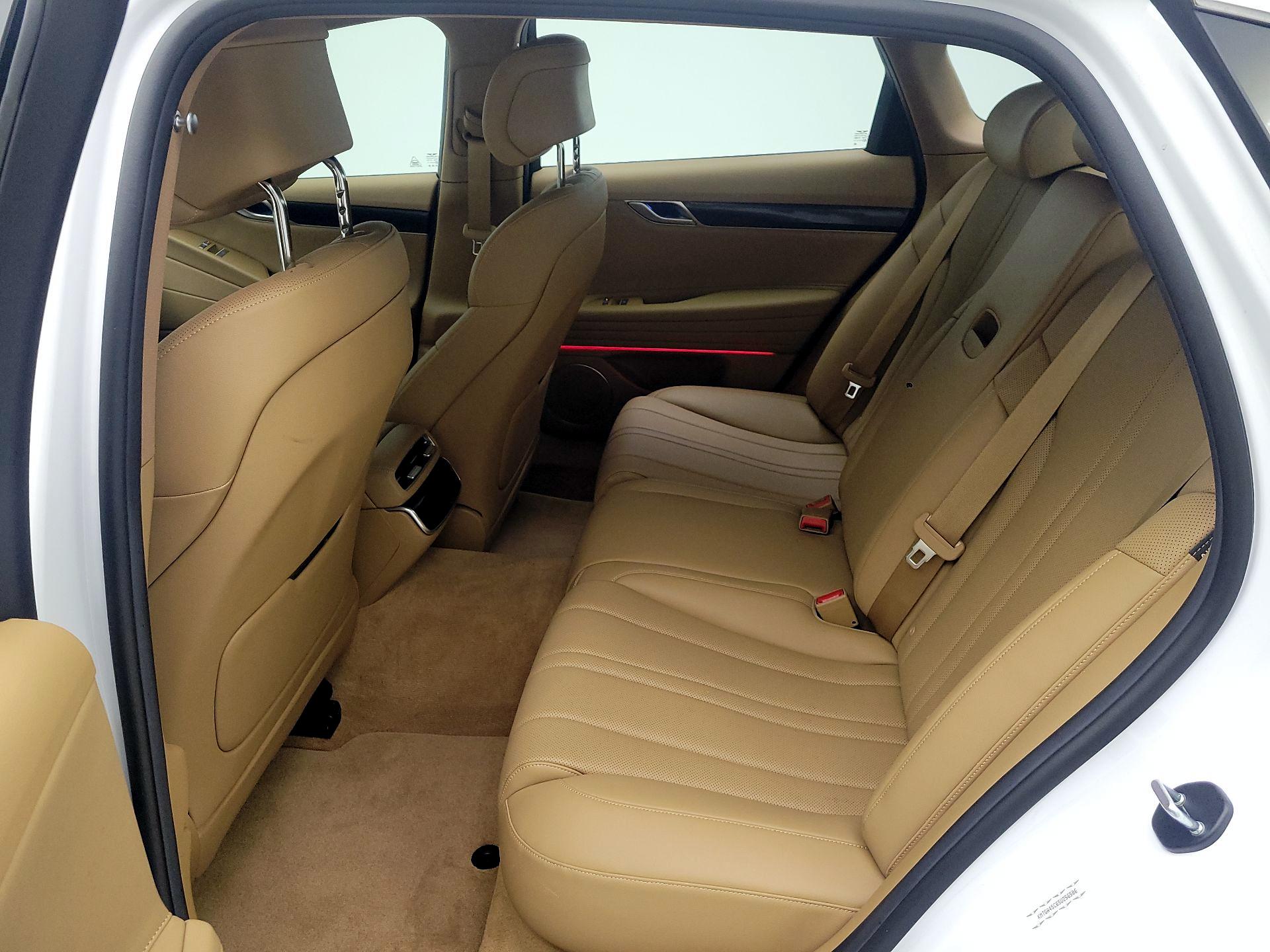 Thumbnail: 2025 Genesis G80 - 18