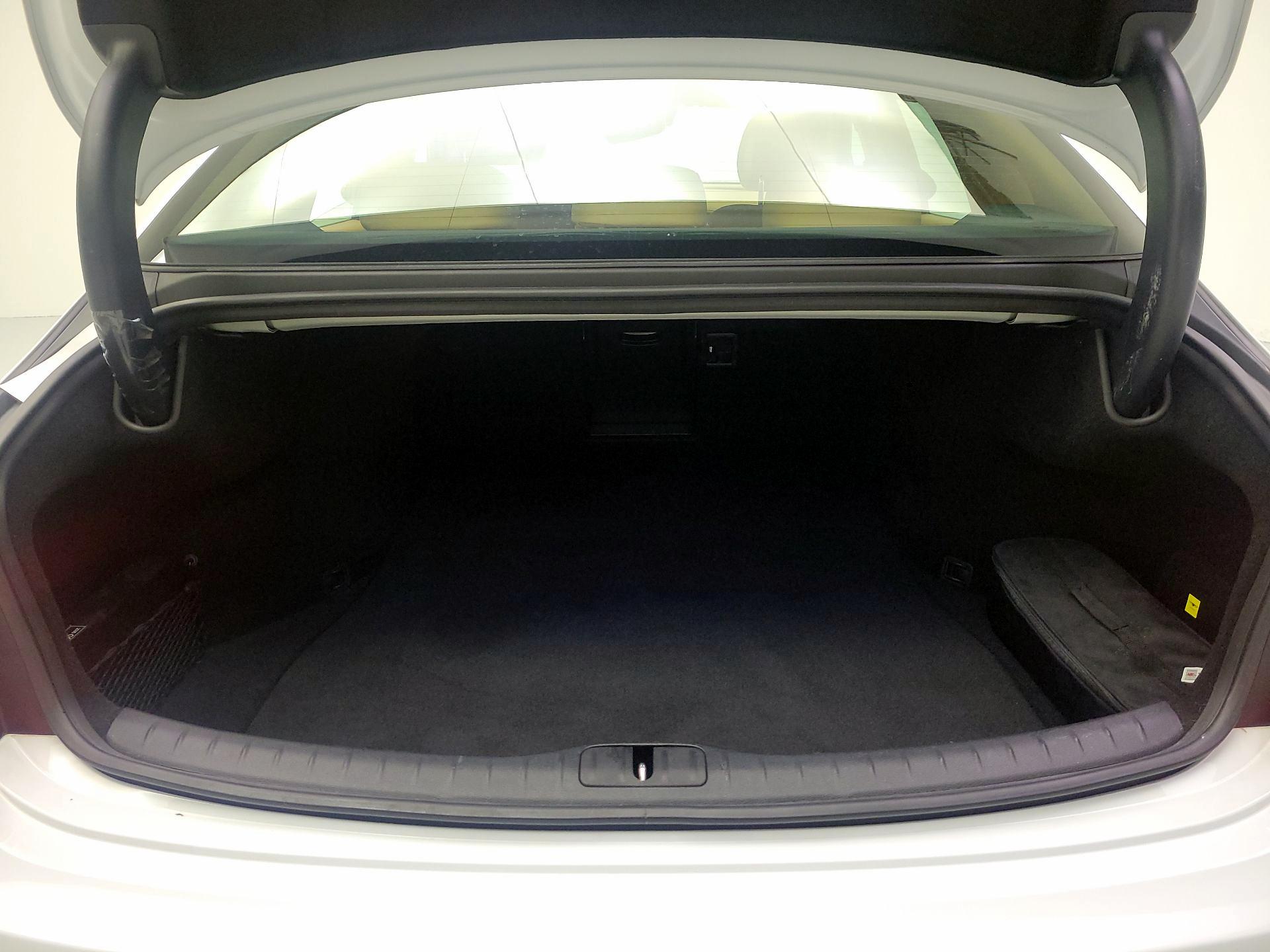 Thumbnail: 2025 Genesis G80 - 19