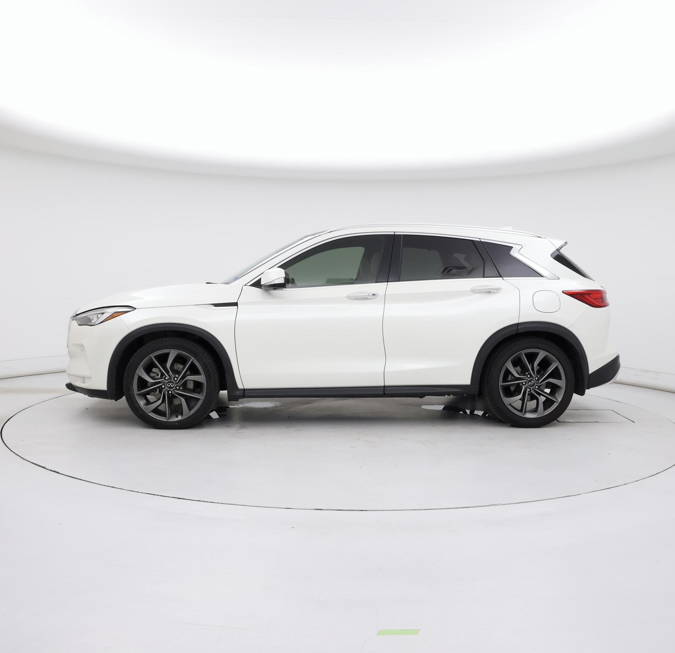 Thumbnail: 2021 INFINITI QX50 - 3