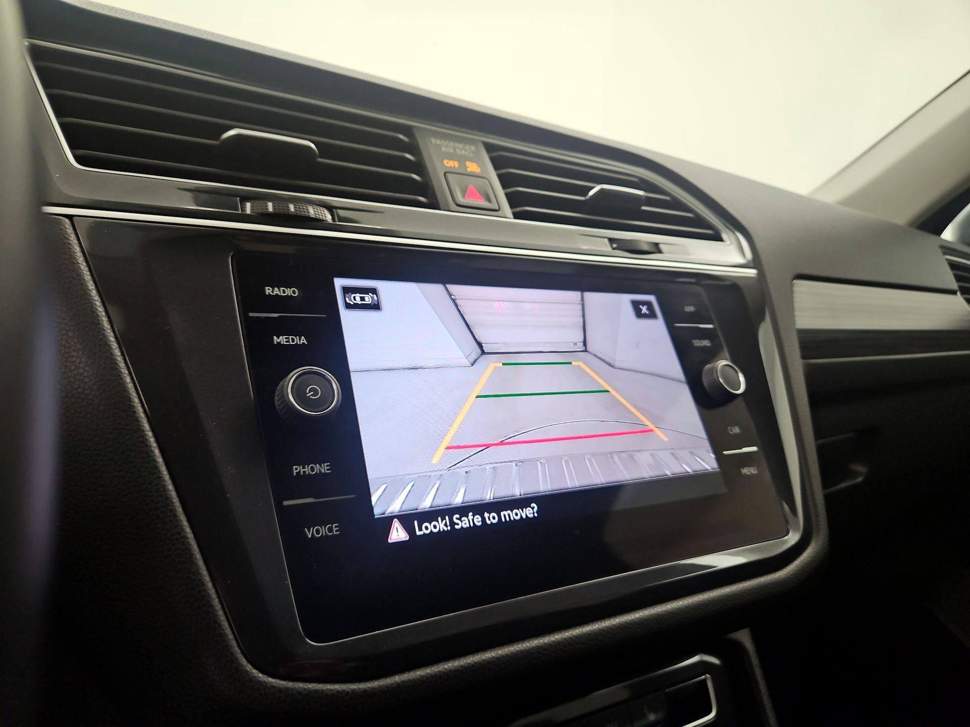 Thumbnail: 2024 Volkswagen Tiguan - 14