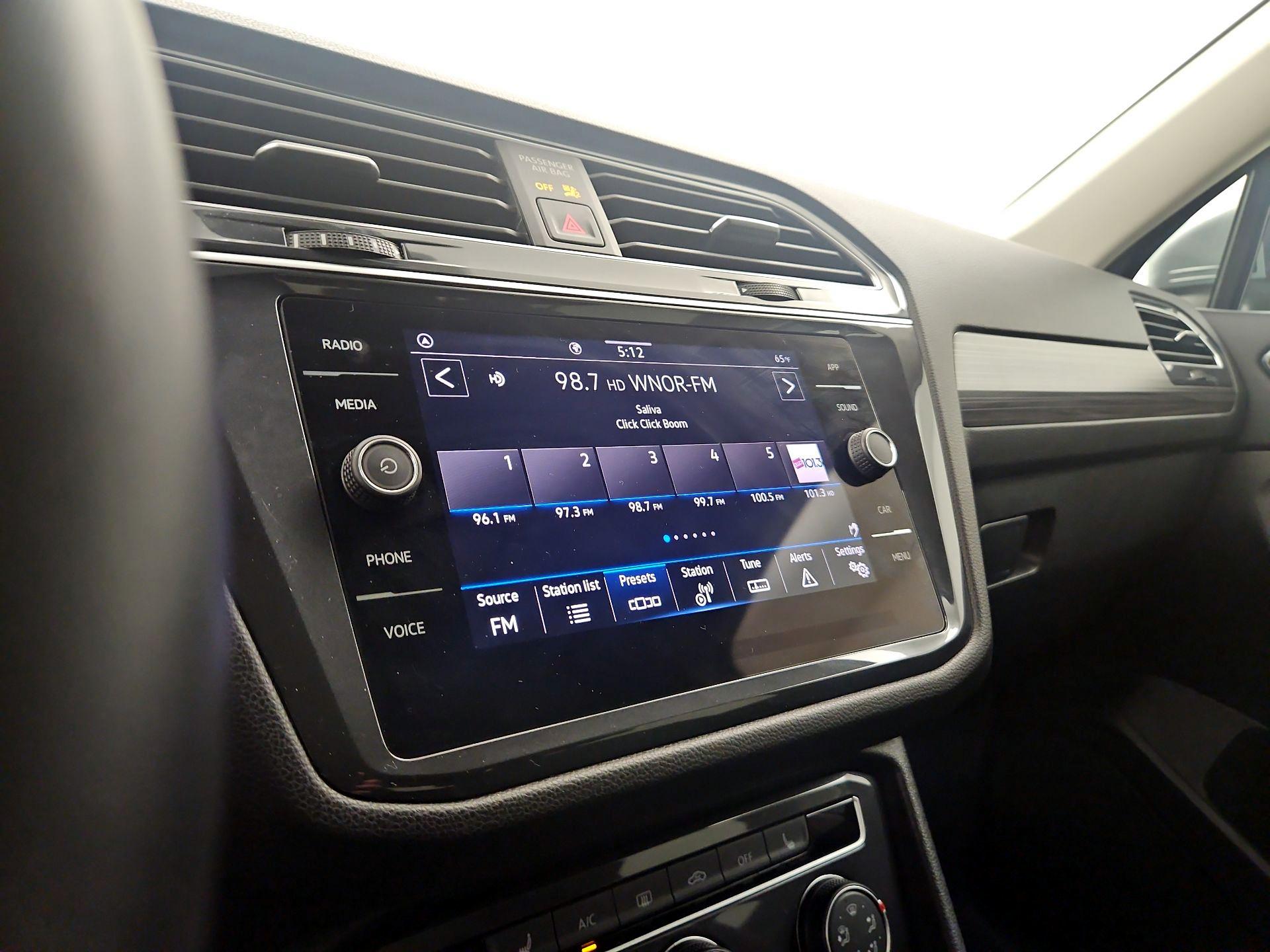Thumbnail: 2024 Volkswagen Tiguan - 15