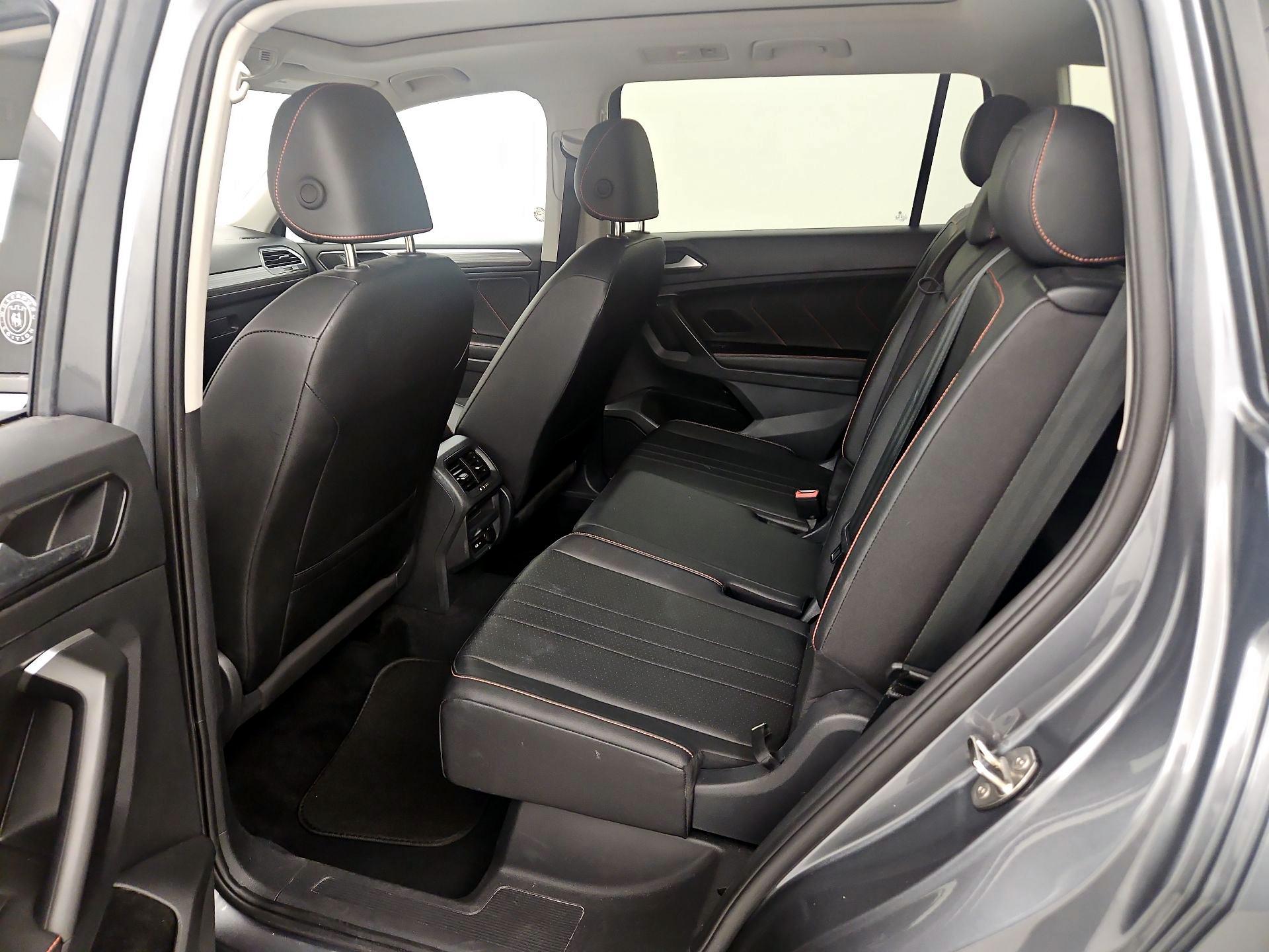 Thumbnail: 2024 Volkswagen Tiguan - 20