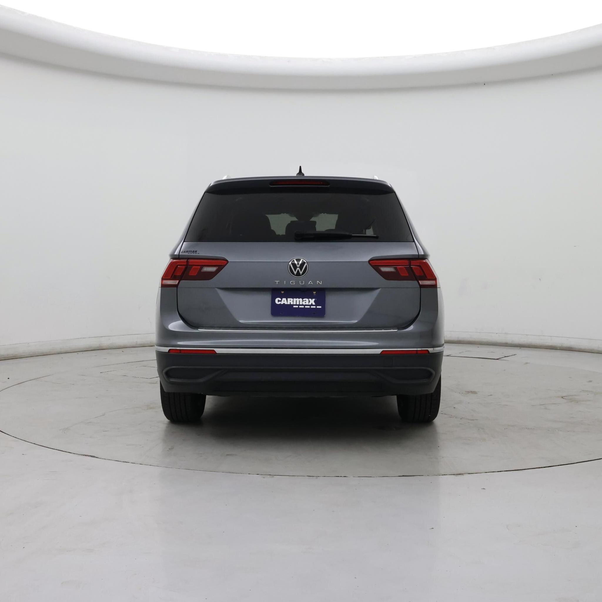 Thumbnail: 2024 Volkswagen Tiguan - 3