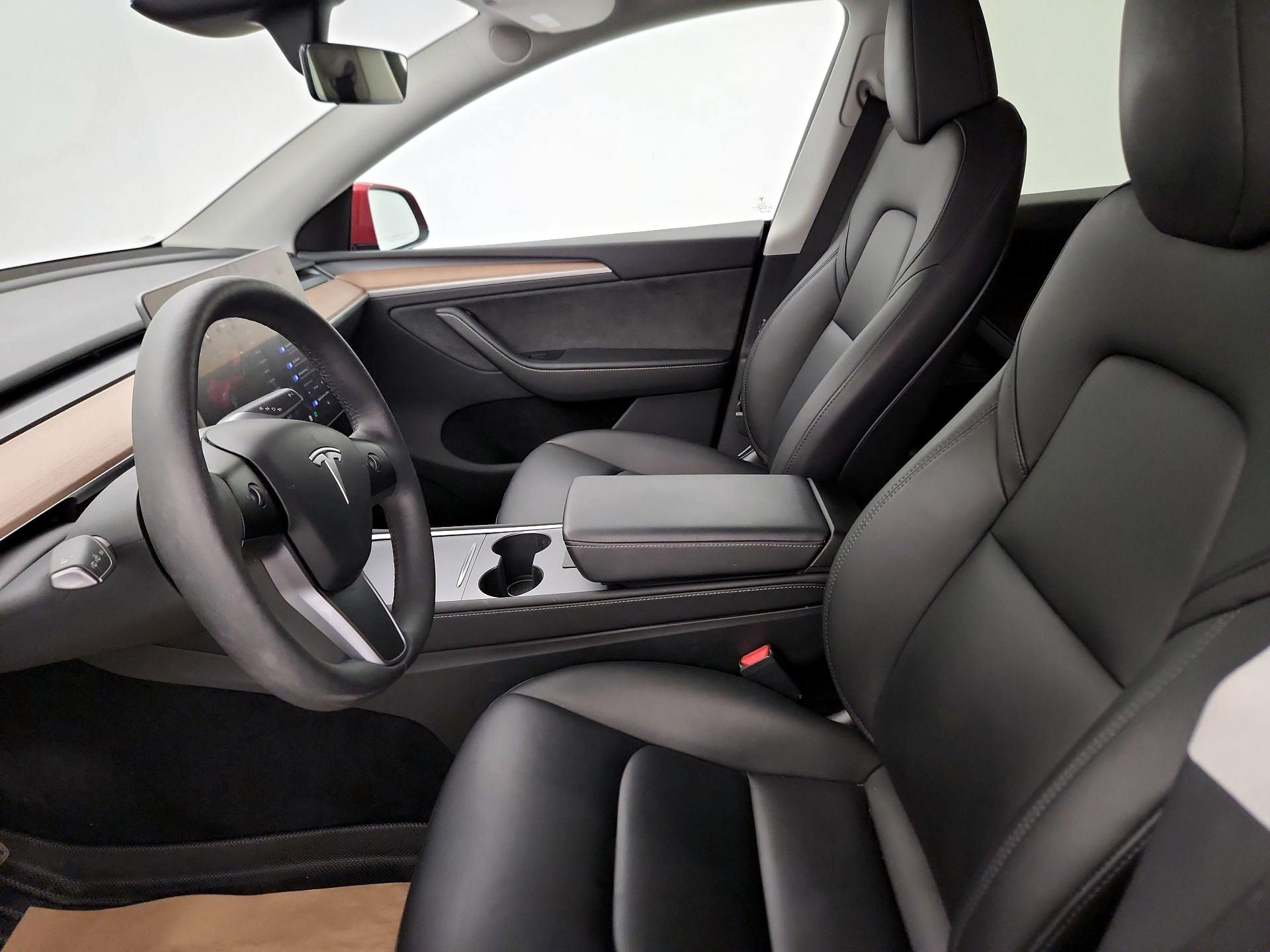 Thumbnail: 2023 Tesla Model Y - 11