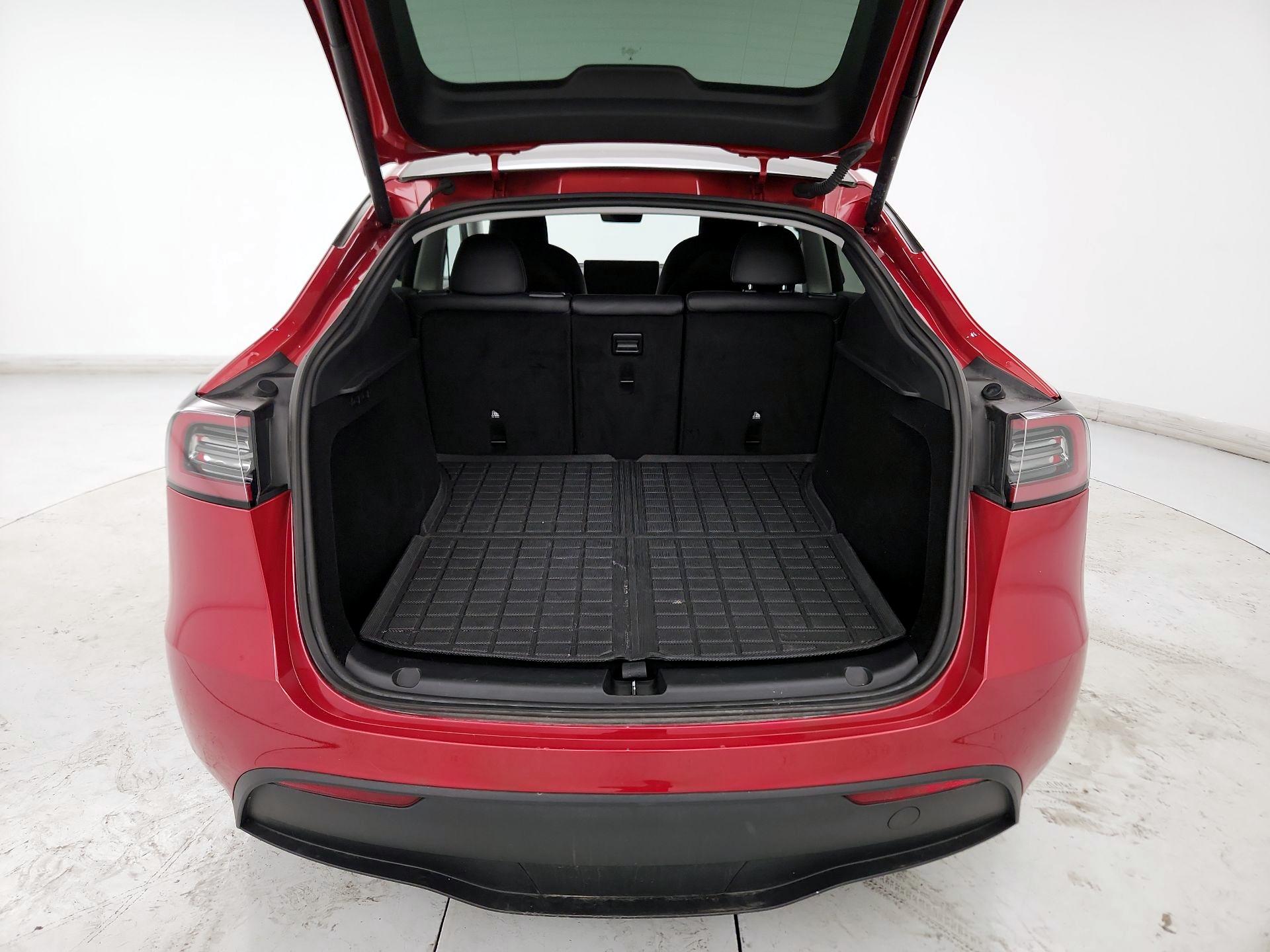 Thumbnail: 2023 Tesla Model Y - 20