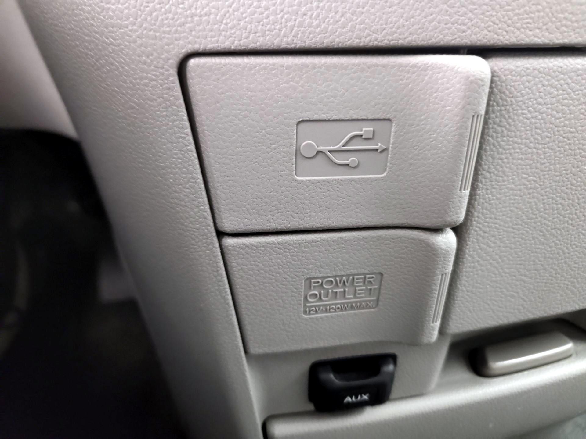 Thumbnail: 2014 Honda Odyssey - 19