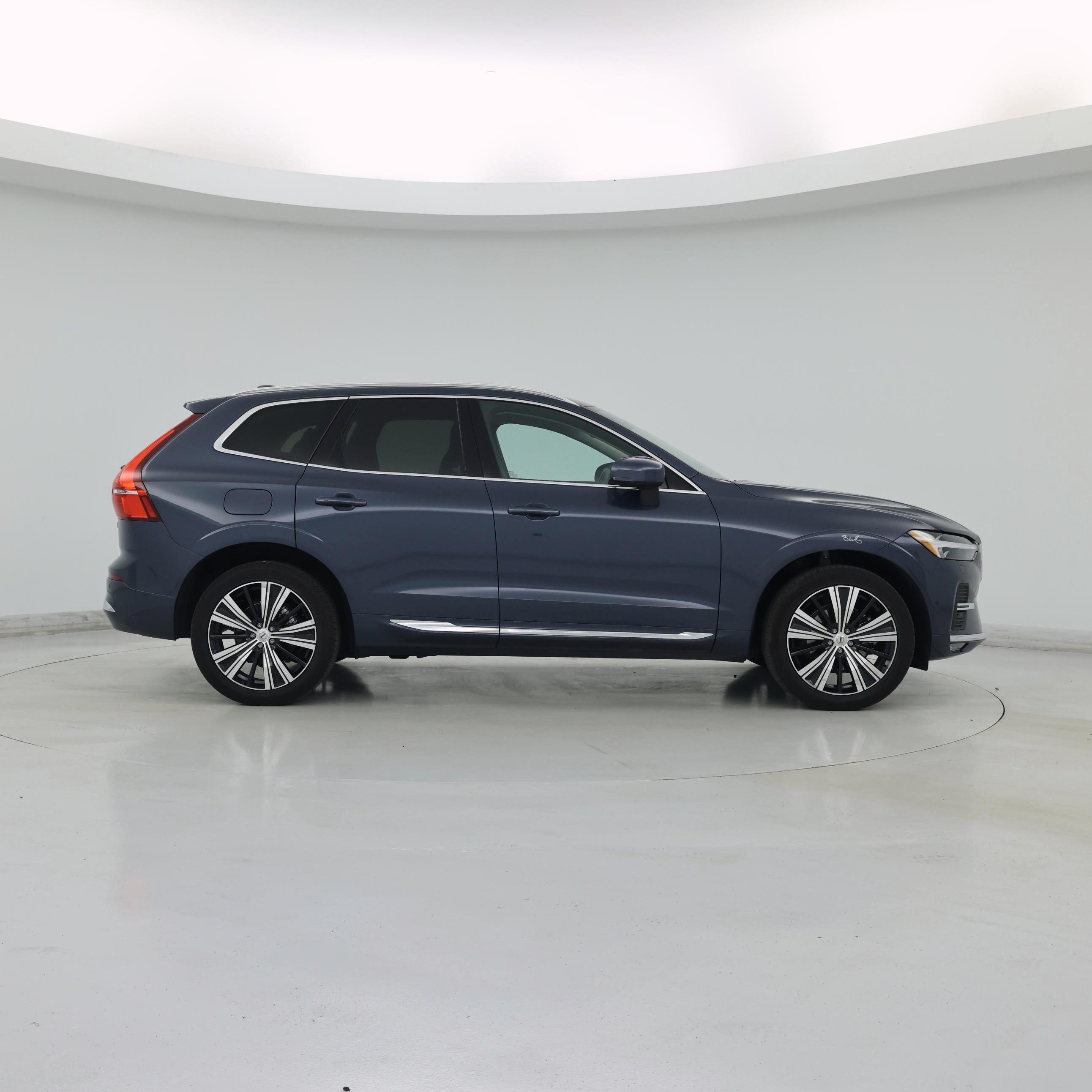 Thumbnail: 2023 Volvo XC60 - 7
