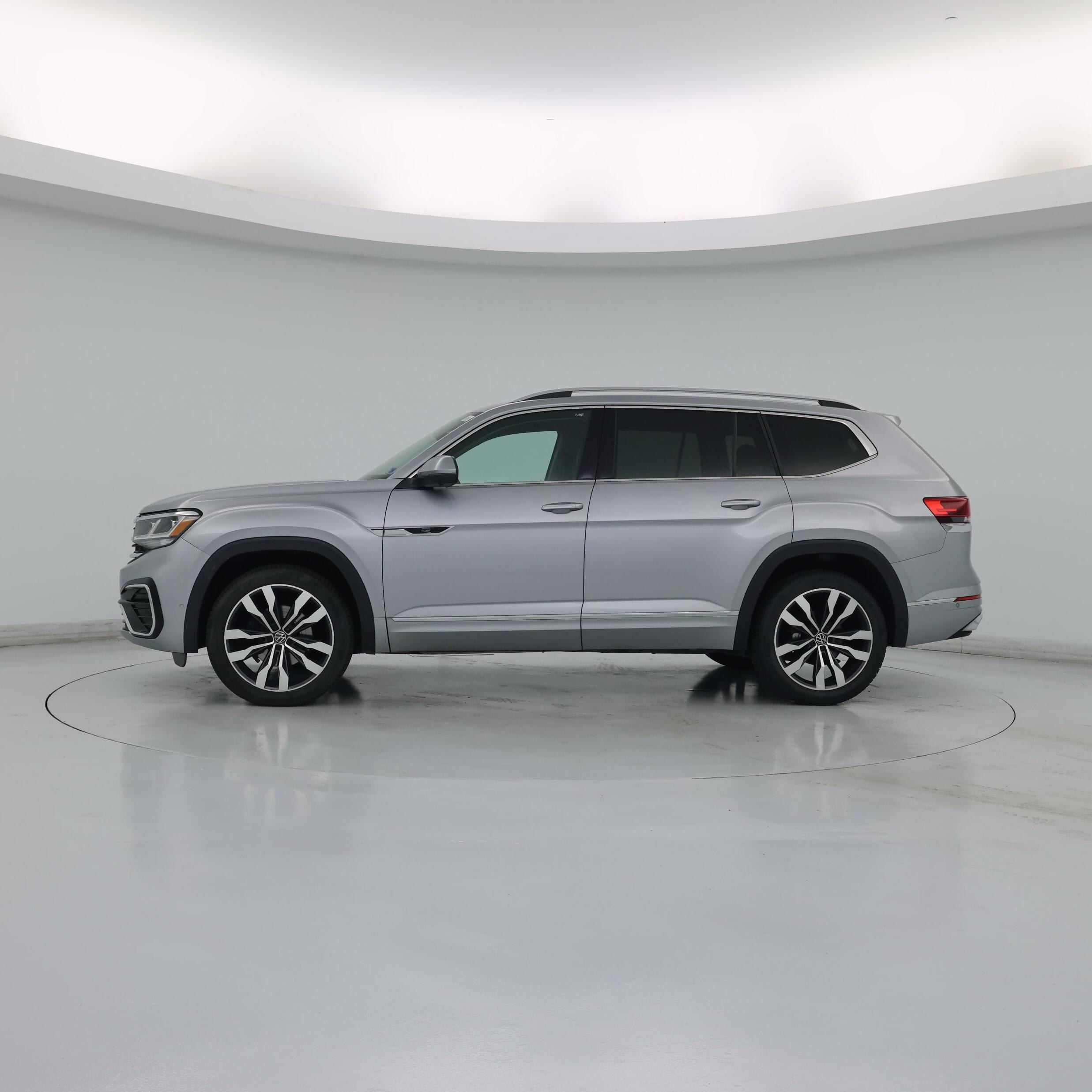 Thumbnail: 2022 Volkswagen Atlas - 3