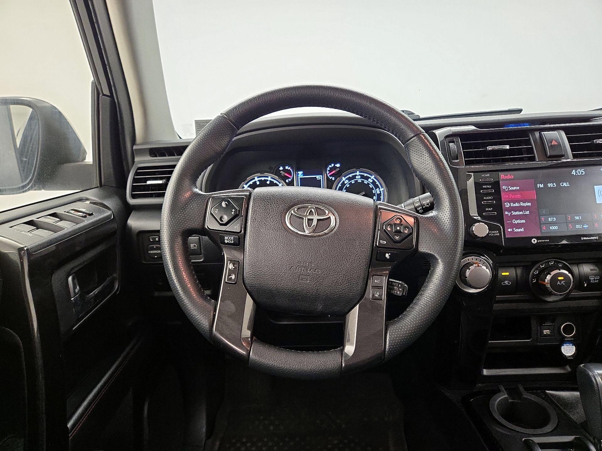 Thumbnail: 2020 Toyota 4Runner - 10